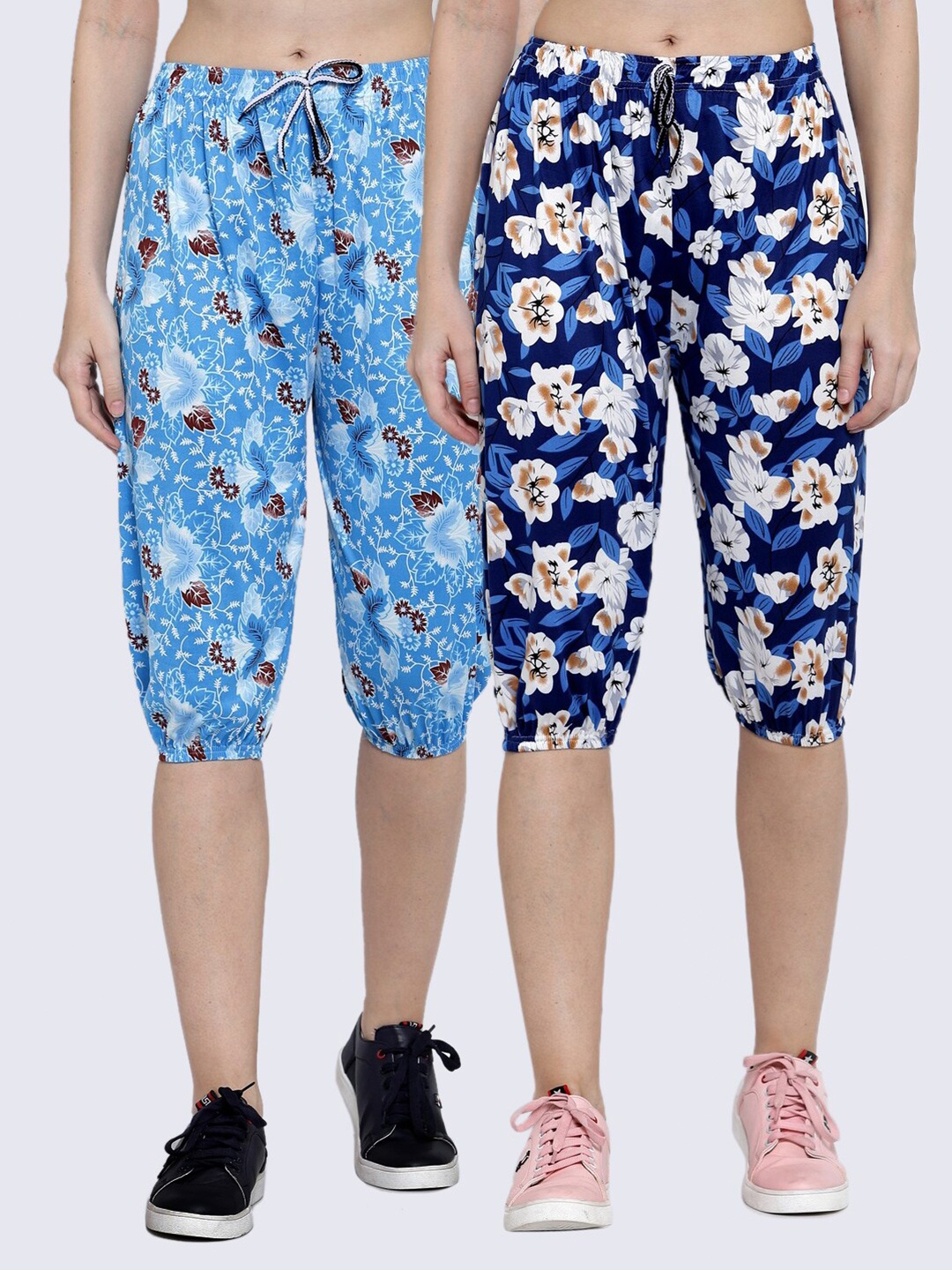 

KLOTTHE Women Blue & White Set of 2 Printed Capris