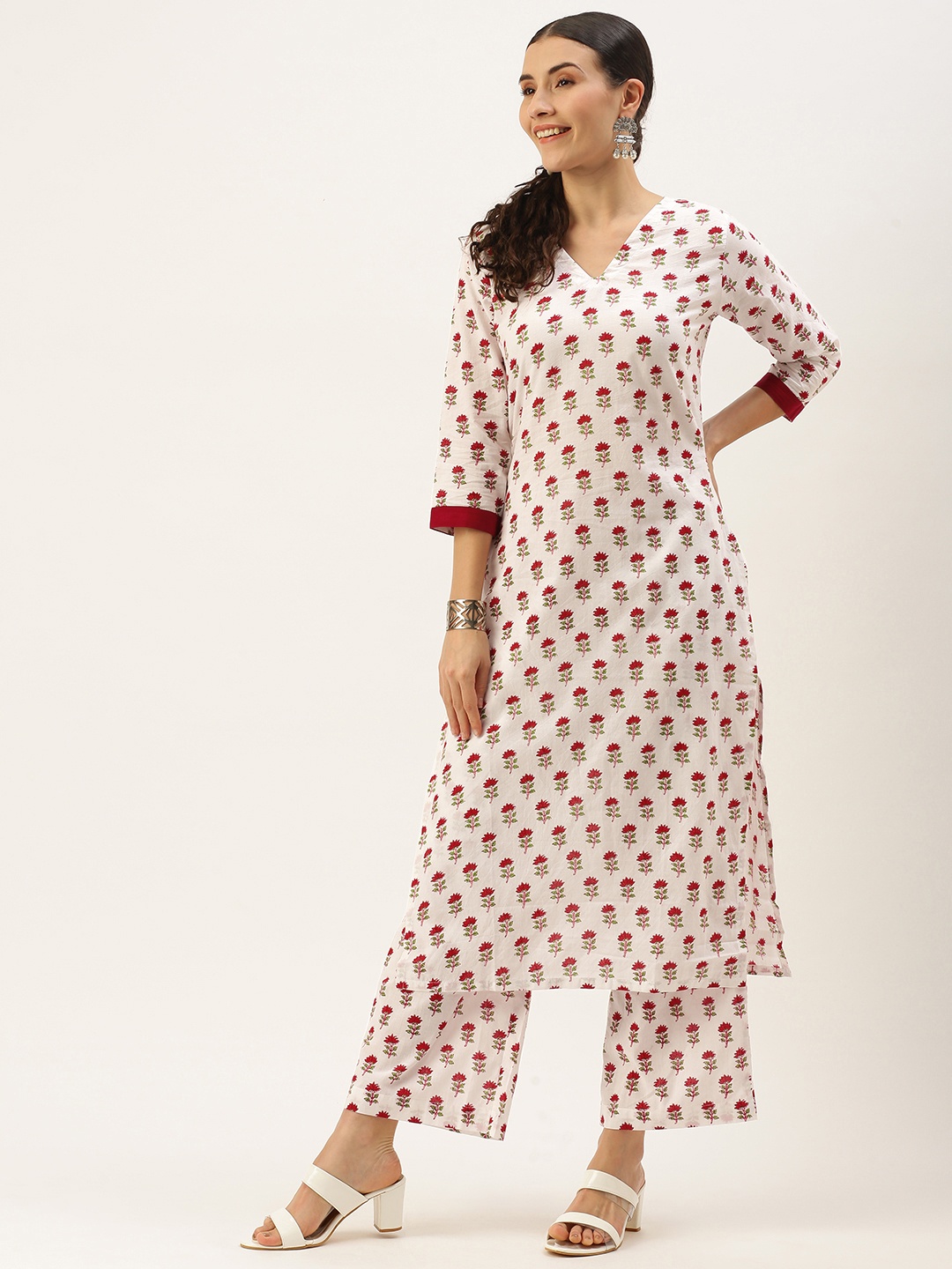

Saanjh Women White Floral Printed Regular Pure Cotton Kurta with Palazzos