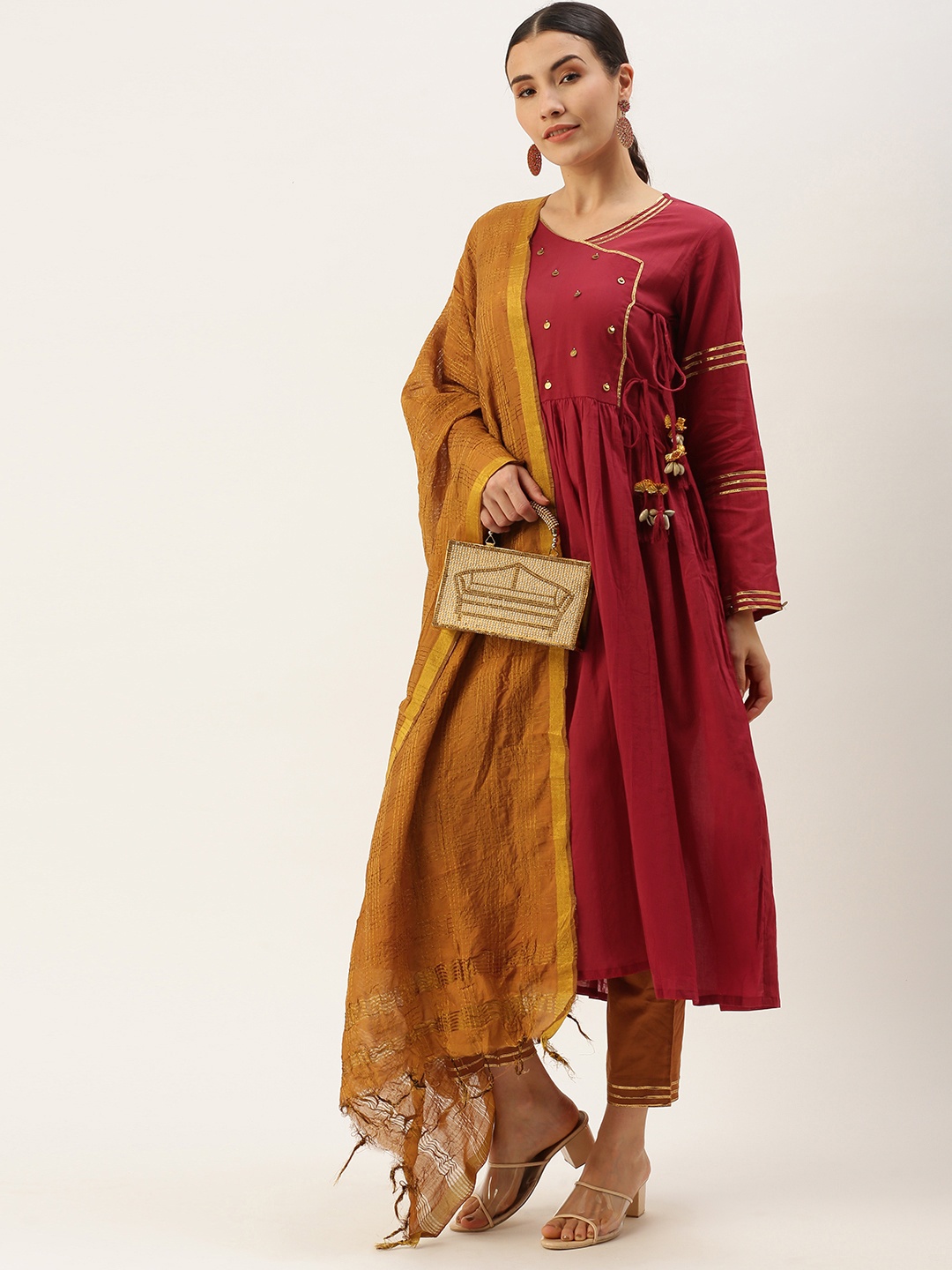 

Saanjh Women Red Regular Beads and Stones Pure Cotton Kurta with Palazzos