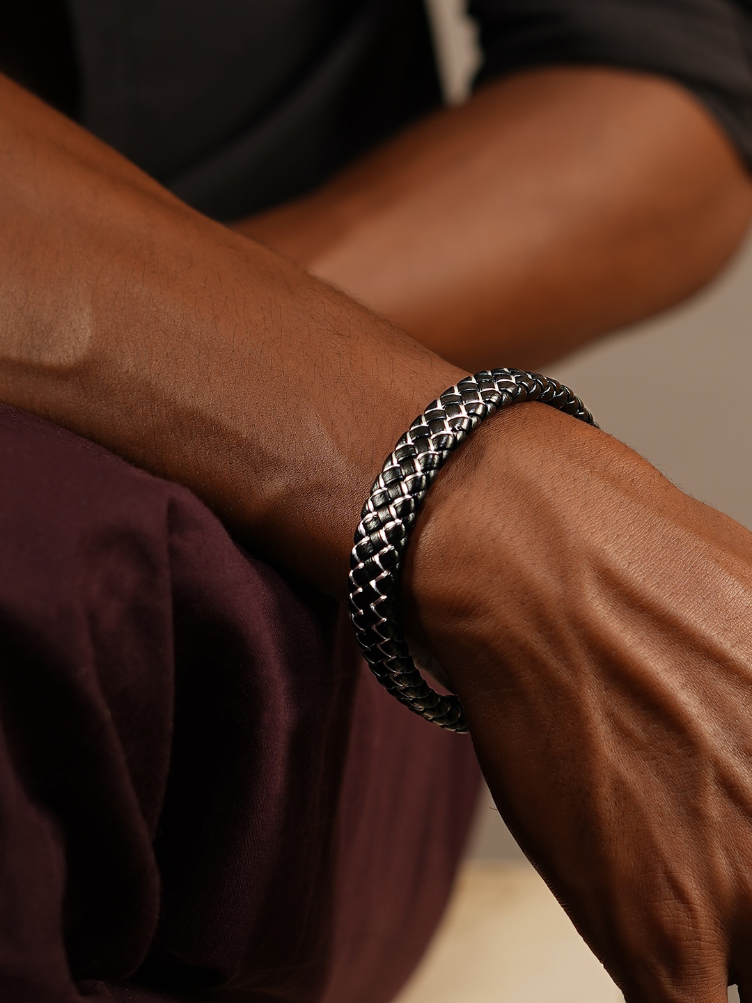 

Roadster Men Black & White Handcrafted Bangle-Style Bracelet