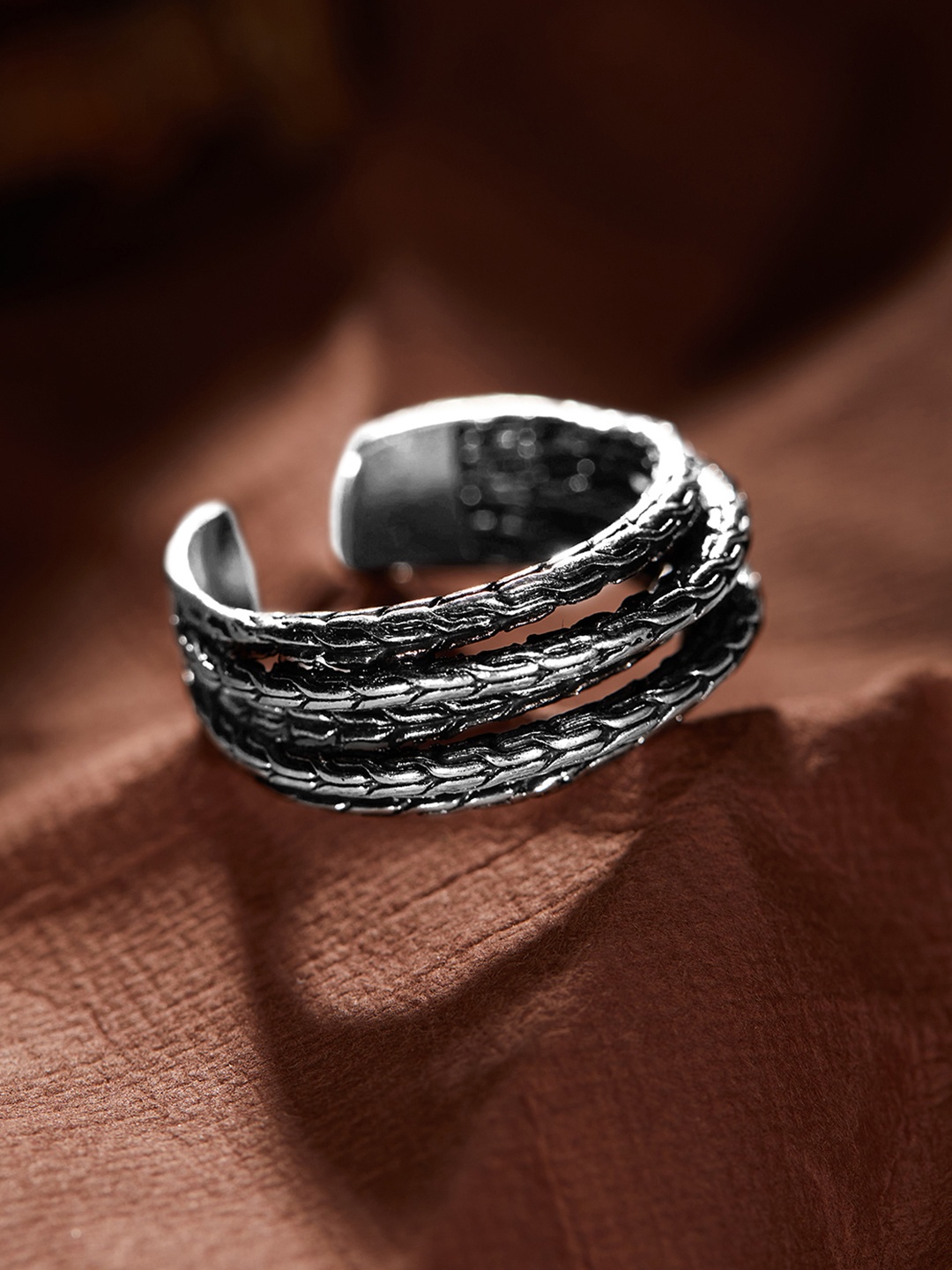 

Roadster Men Silver-Toned & Plated Oxidized Adjustable Handcrafted Finger Ring