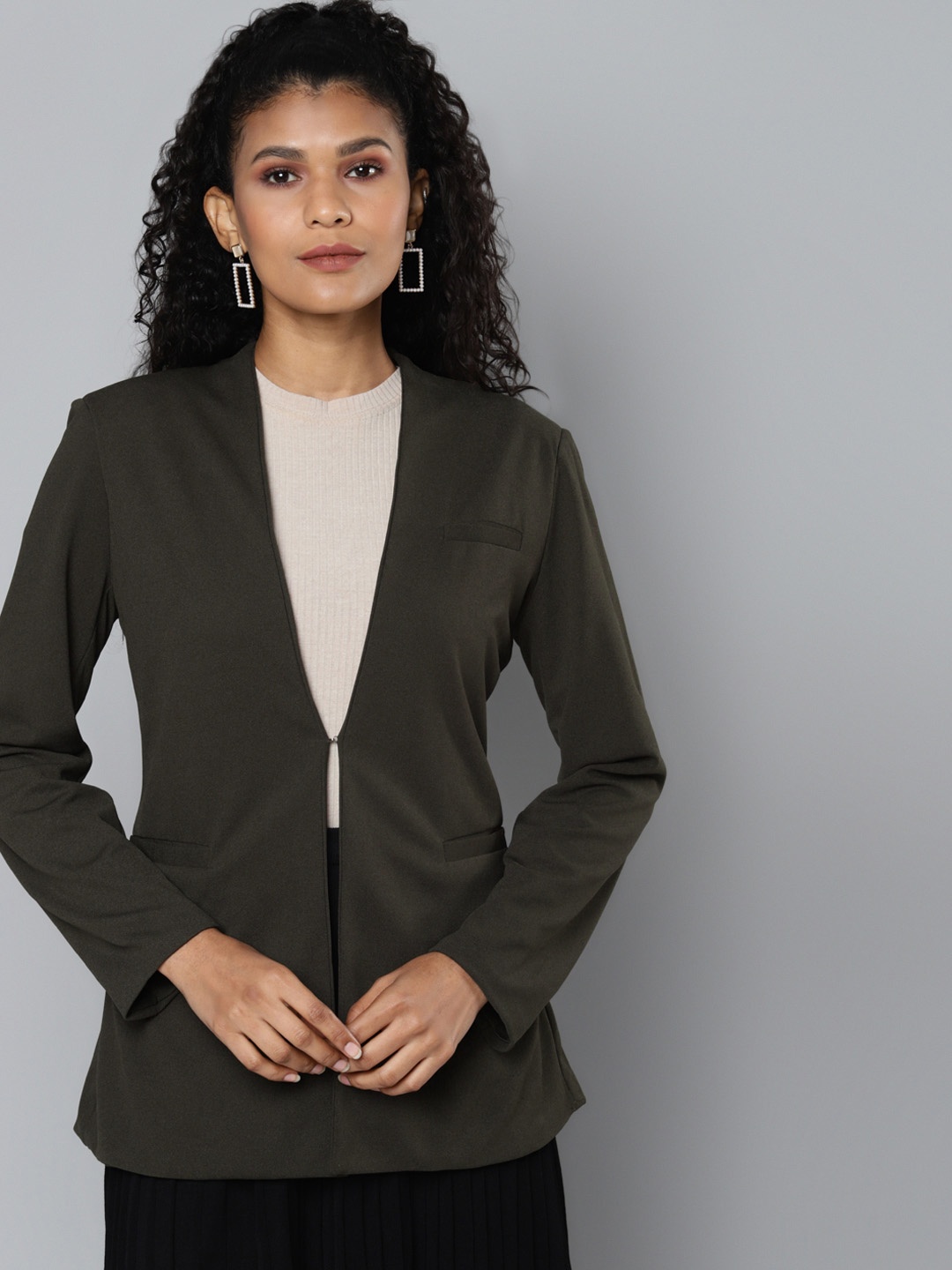 

SASSAFRAS Women Olive Bone Pocket Blazer