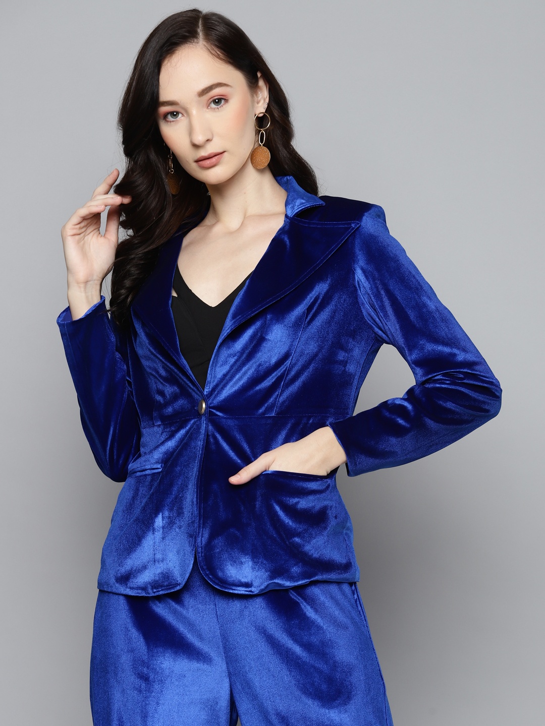 

SASSAFRAS Women Royal Blue Velvet Classic Blazer