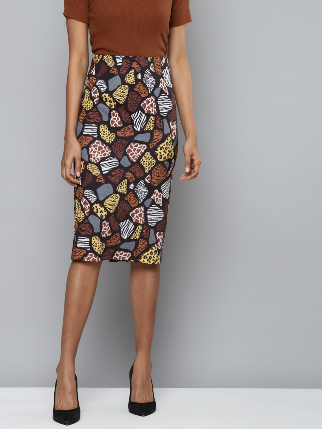 

SASSAFRAS Women Multicoloured Animal Print Scuba Pencil Skirt, Multi