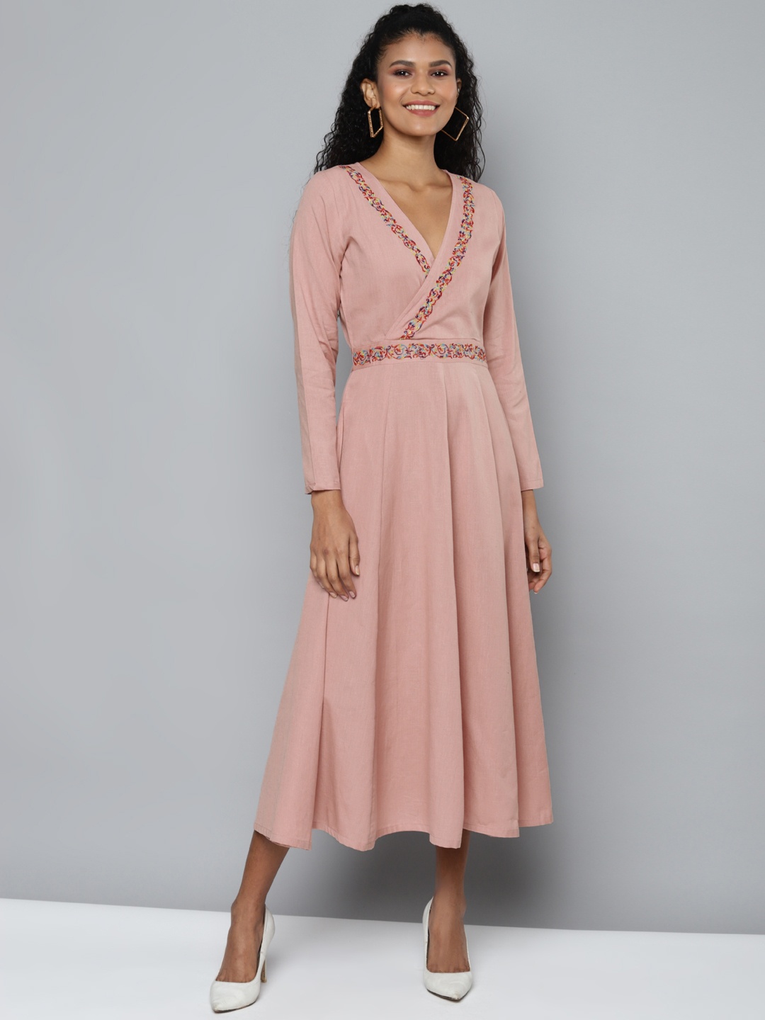 

SASSAFRAS Rose Midi Dress