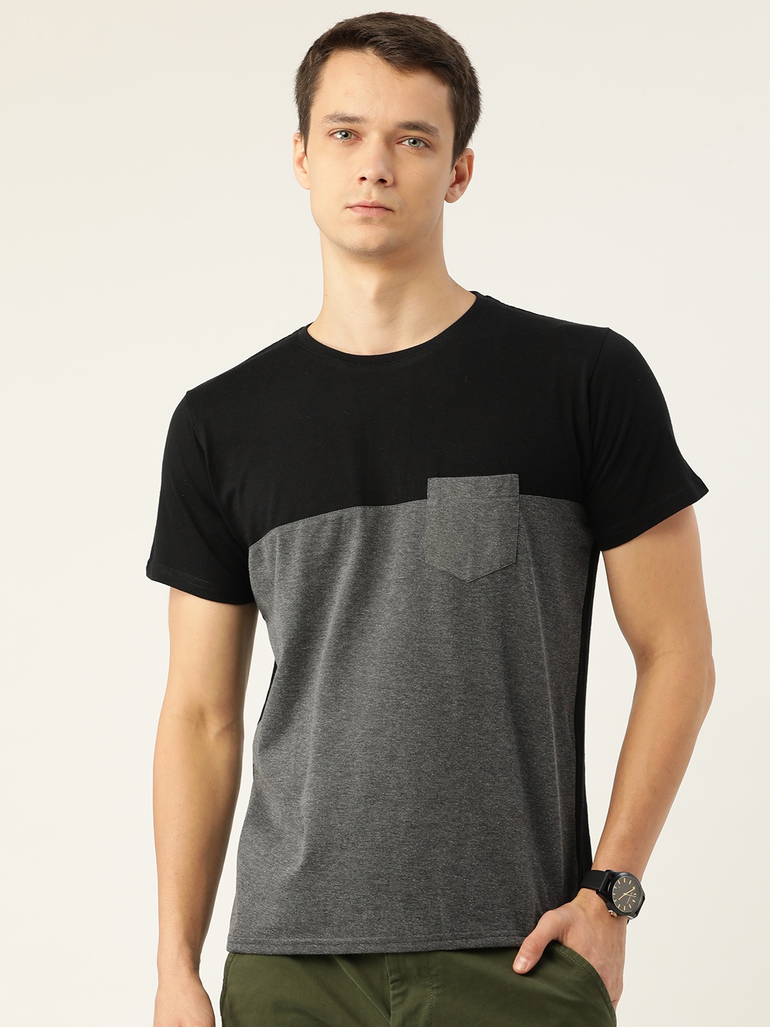 

FERANOID Men Grey & Black Colourblocked Pockets T-shirt