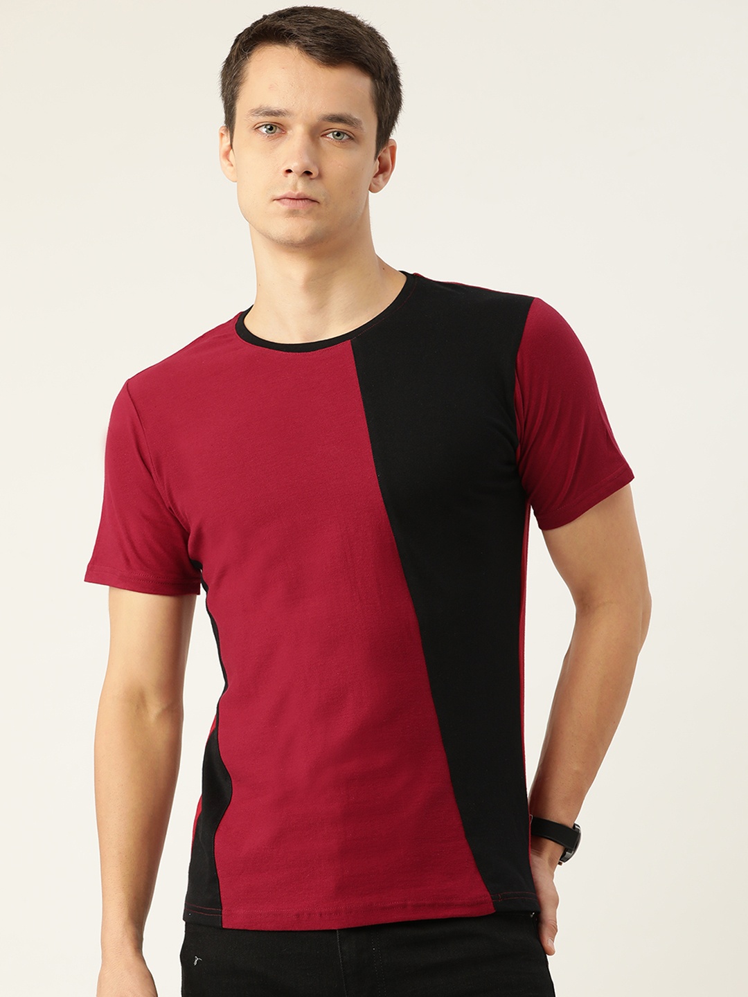 

FERANOID Men Maroon & Black Colourblocked Cotton T-shirt