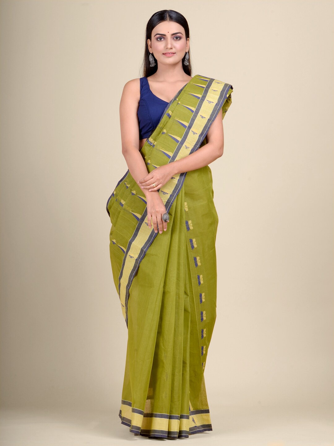 

Mitera Green & Beige Floral Zari Pure Cotton Taant Handloom Saree