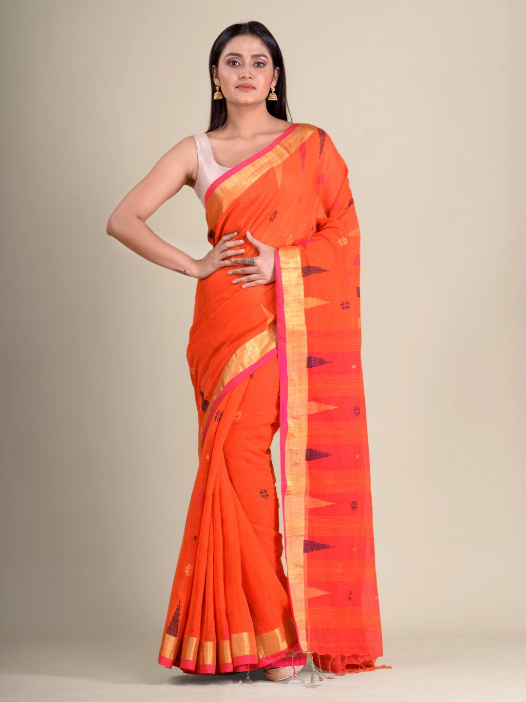 

Mitera Orange & Navy Blue Zari Pure Cotton Handloom Saree