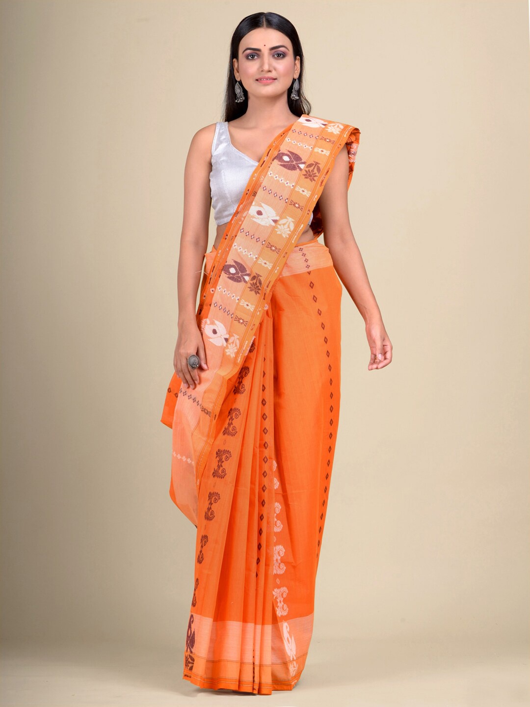 

Mitera Orange & White Ethnic Motifs Pure Cotton Taant Handloom Saree