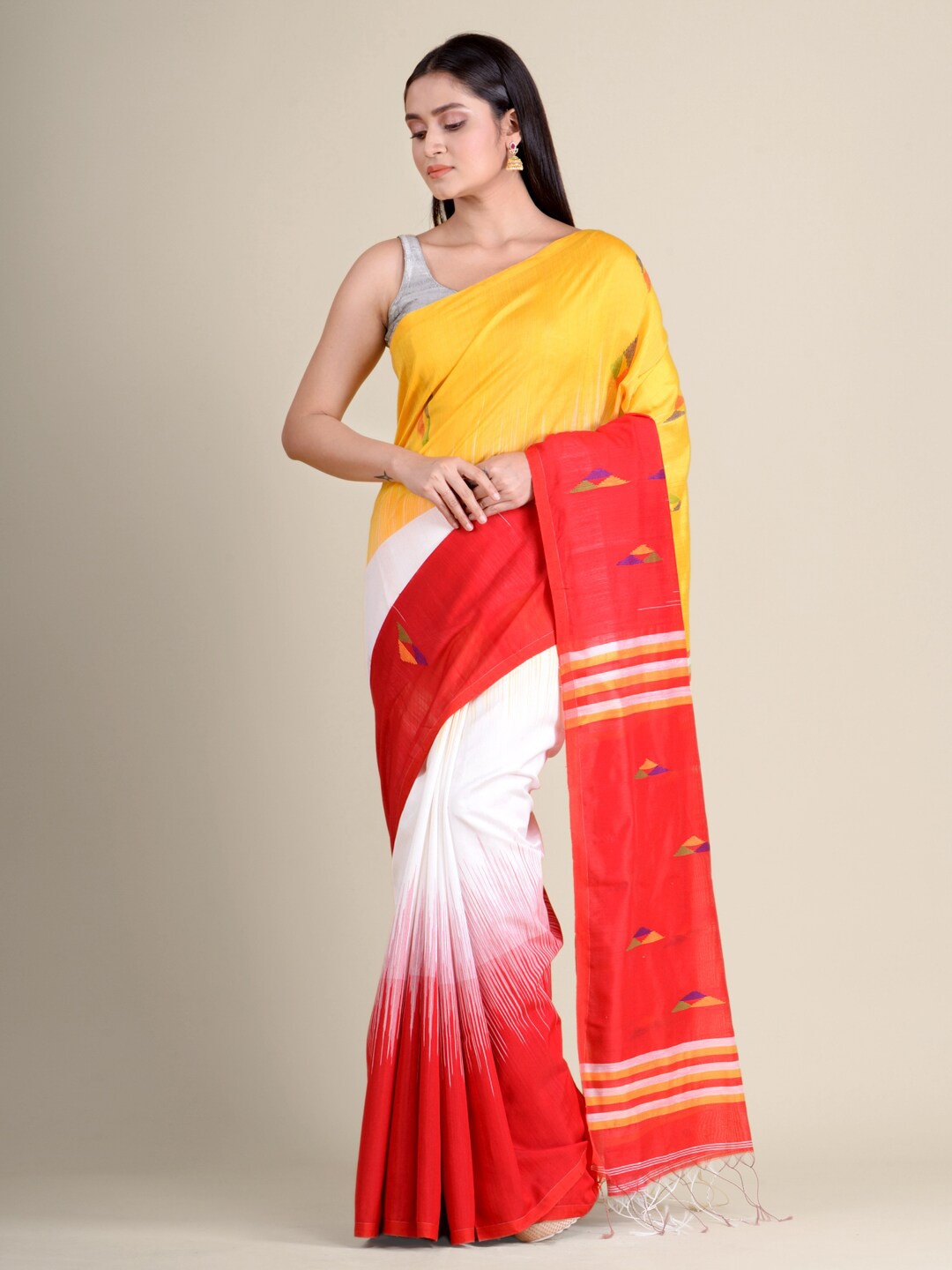 

Mitera White & Red Pure Cotton Handloom Saree