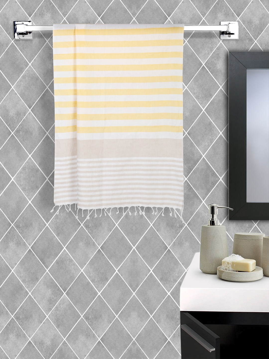 

Fabindia Yellow & White Striped 120 GSM Cotton Bath Towel