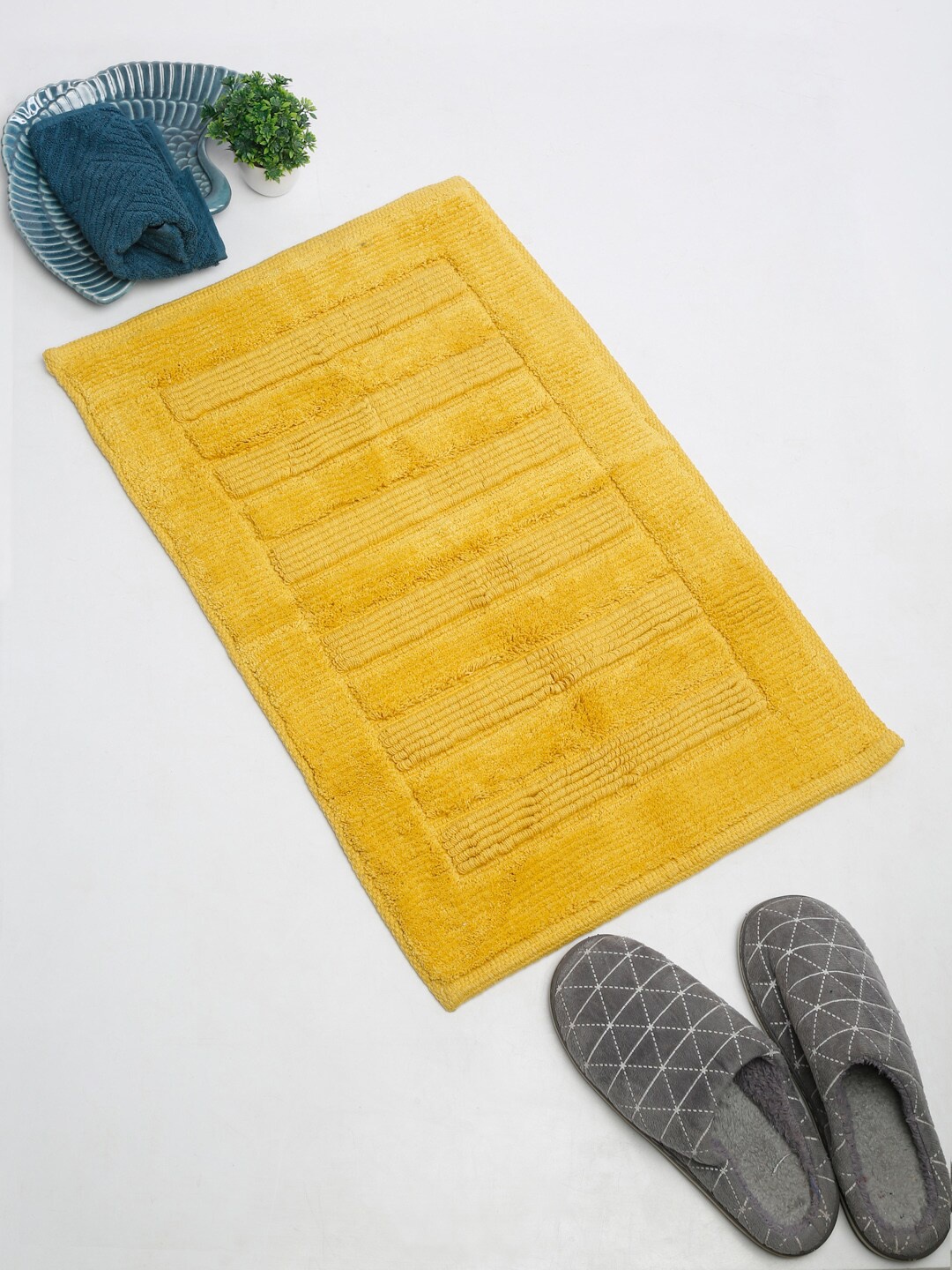 

Fabindia Yellow Solid Cotton Bath Rug