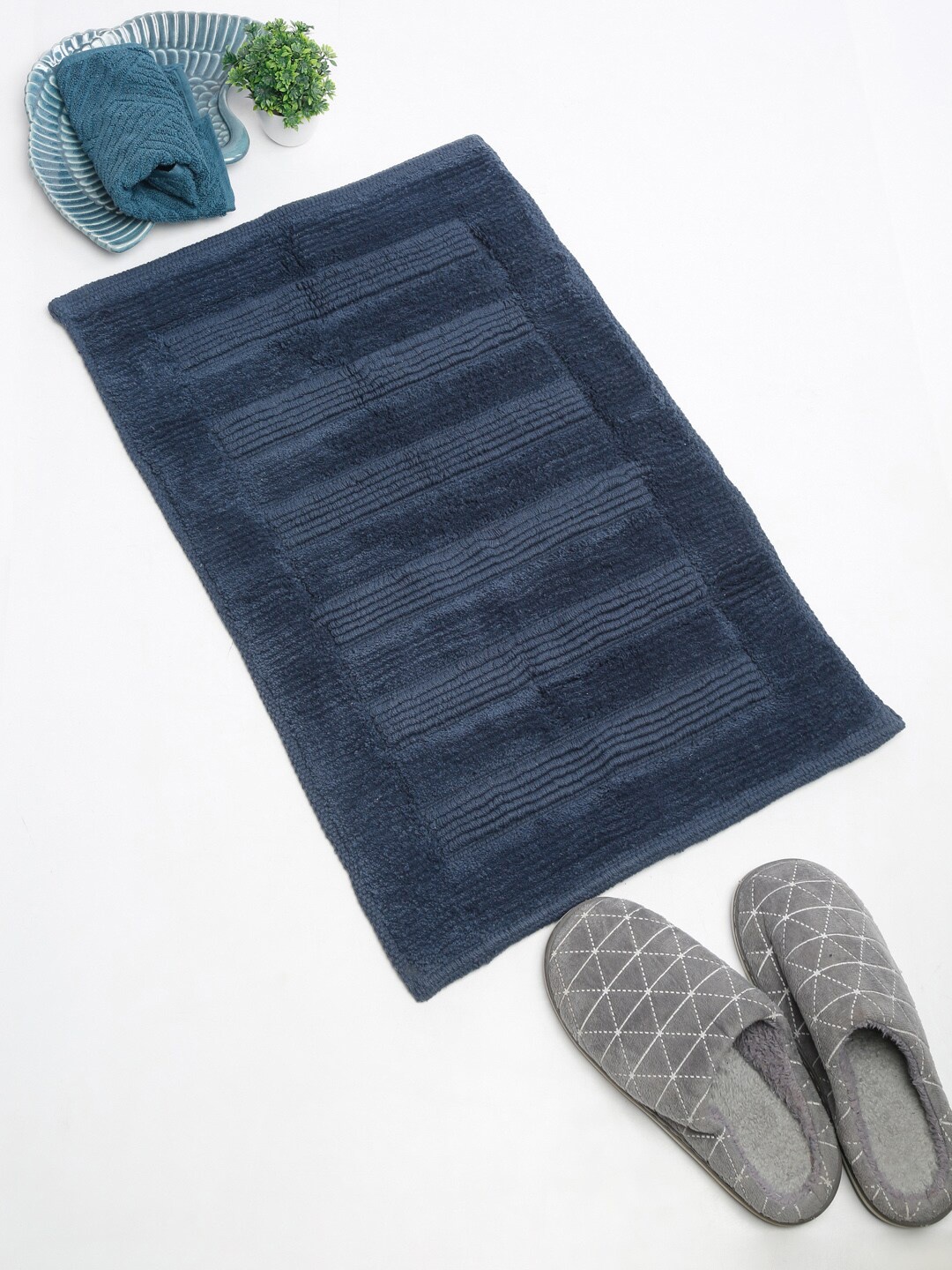 

Fabindia Navy Blue Striped Rectangular Bath Rug