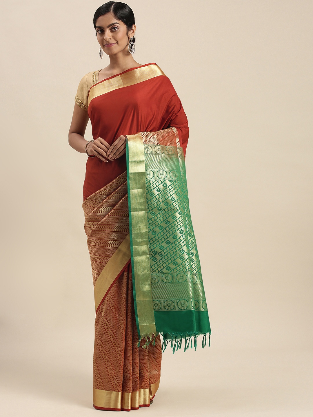 

Thara Sarees Maroon & Golden Ethnic Motifs Zari Art Silk Kanjeevaram Saree