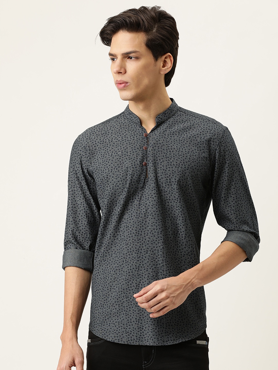 

IVOC Men Grey Slim Fit Floral Opaque Printed Casual Shirt