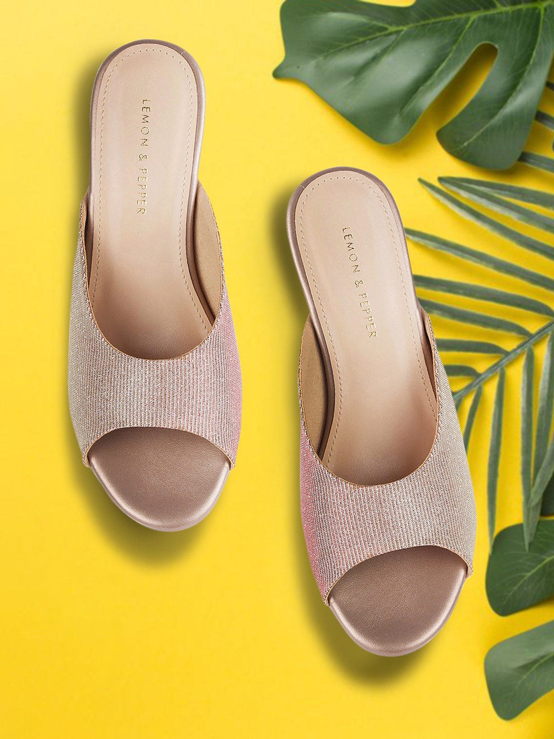 

LEMON & PEPPER Rose Gold Textured PU Wedge Heels