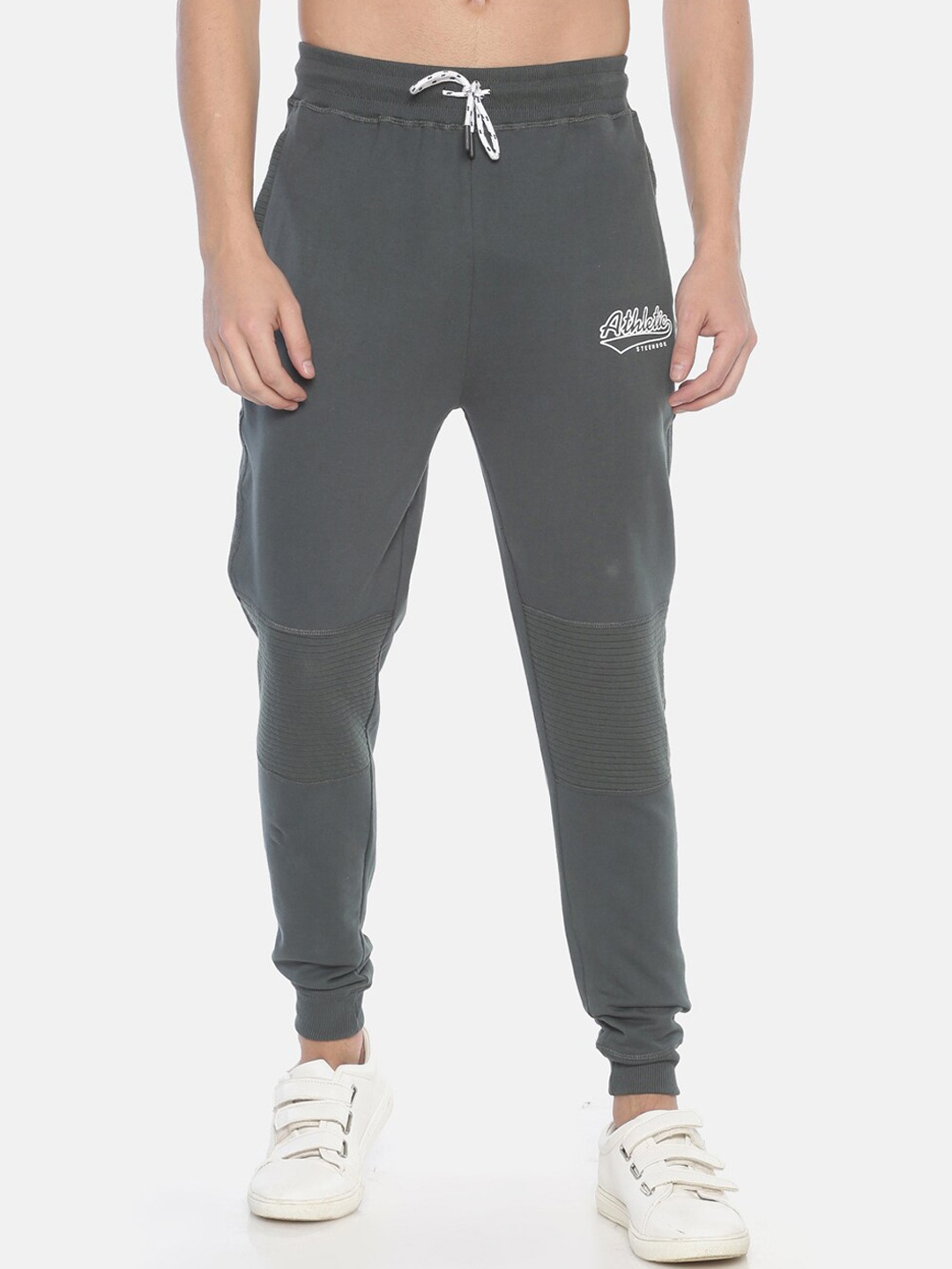 

Steenbok Men Grey Solid Straight-Fit Track Pants