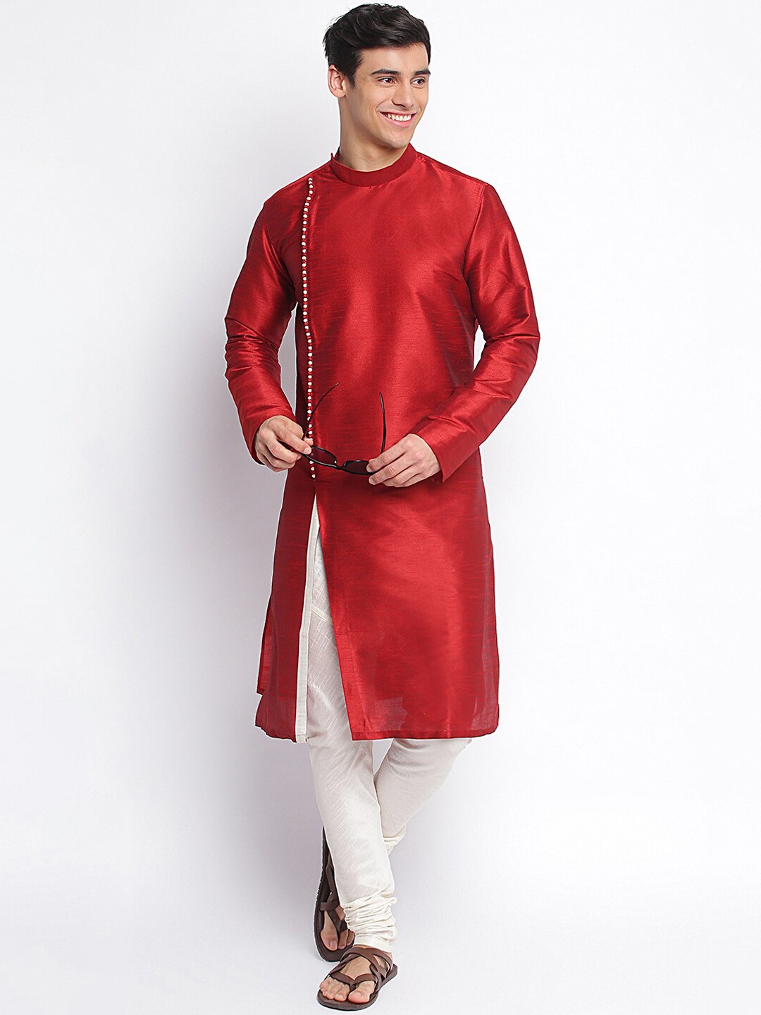 

Sanwara Men Red Thread Work Pathani Kurta