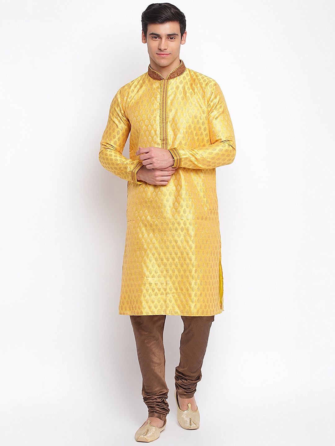 

Sanwara Men Yellow Thread Work Kurta