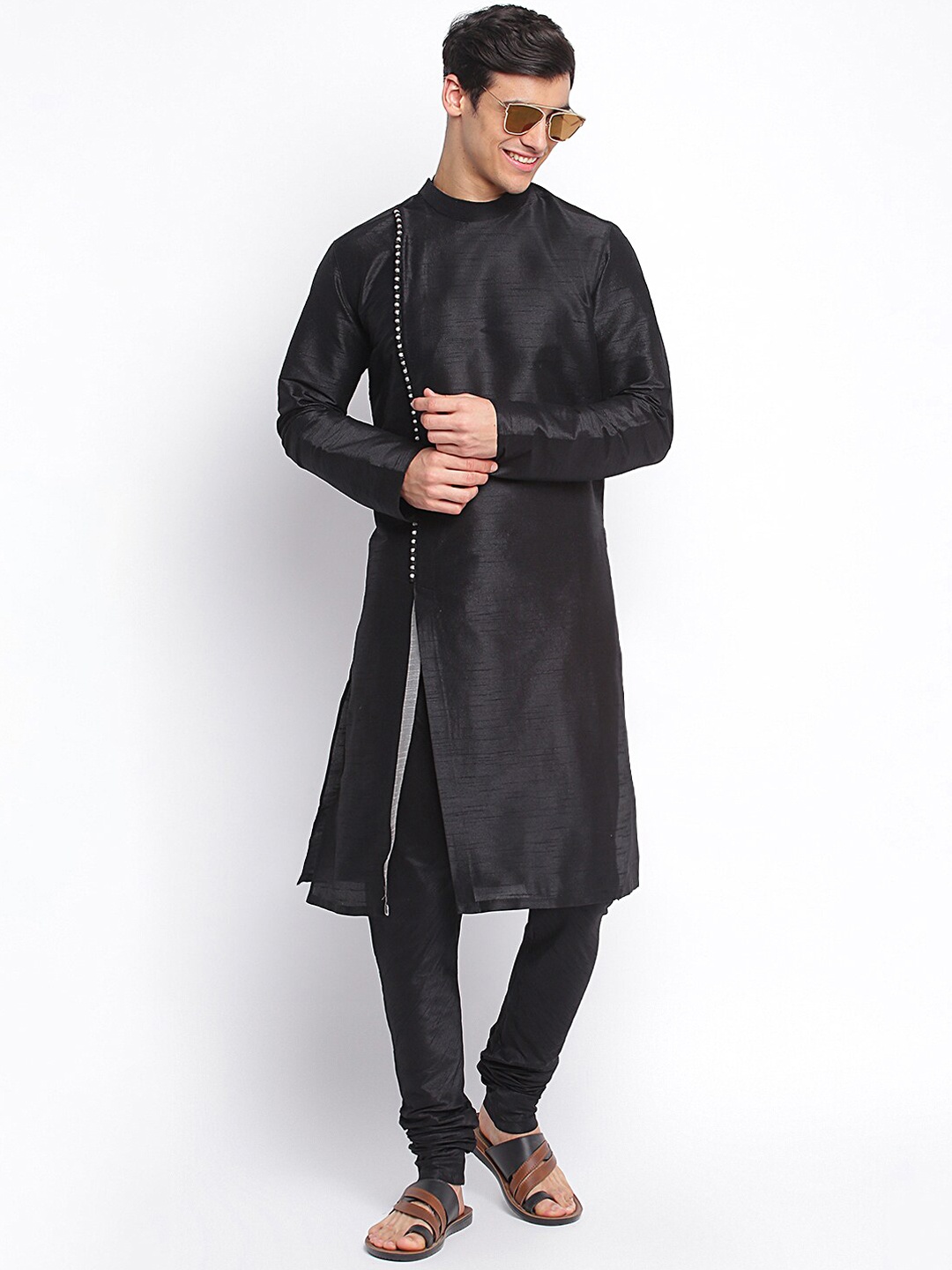 

Sanwara Men Black Solid Art Silk Straight Kurta