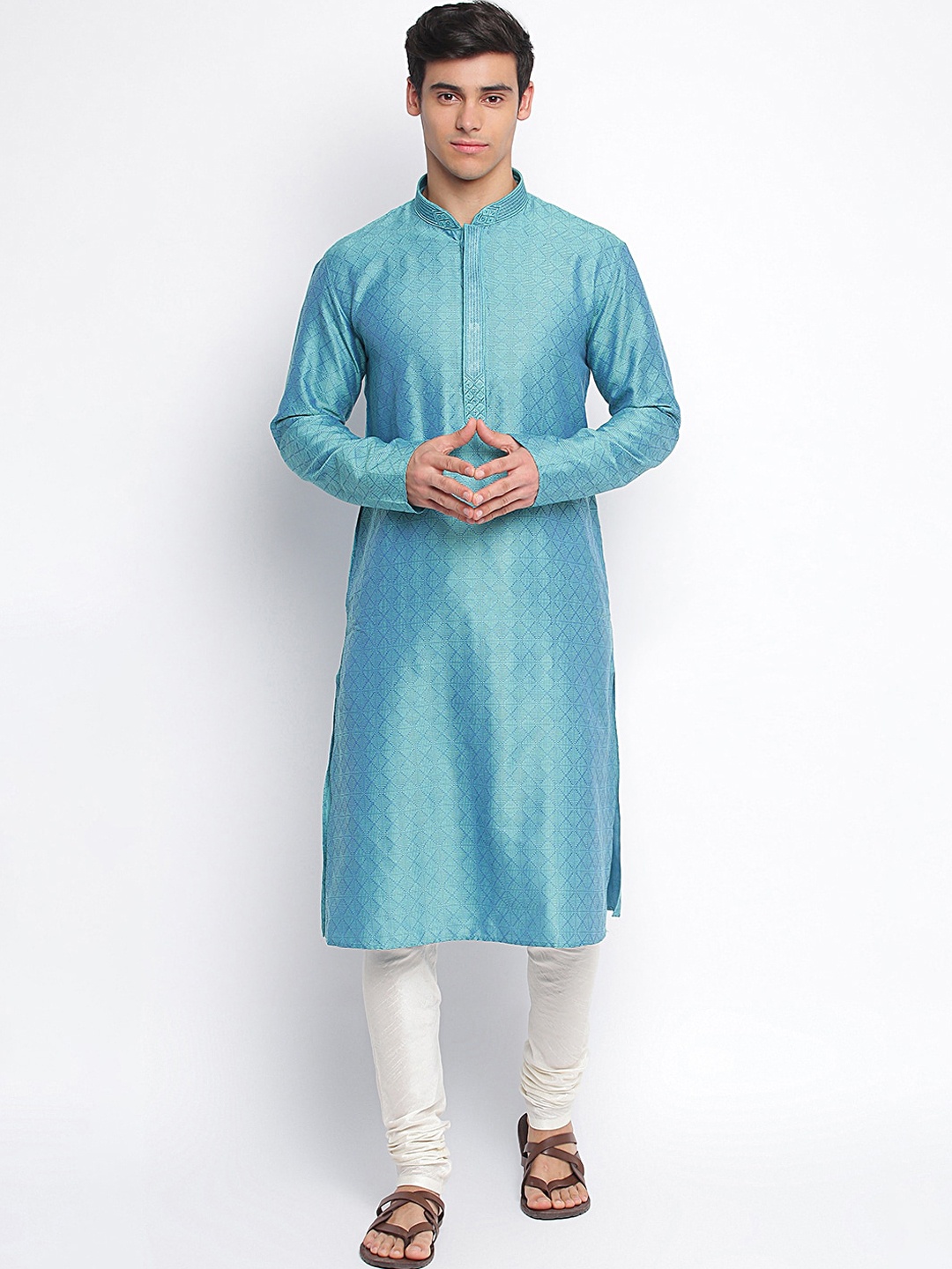 

Sanwara Men Blue & porcelain blue Thread Work Kurta