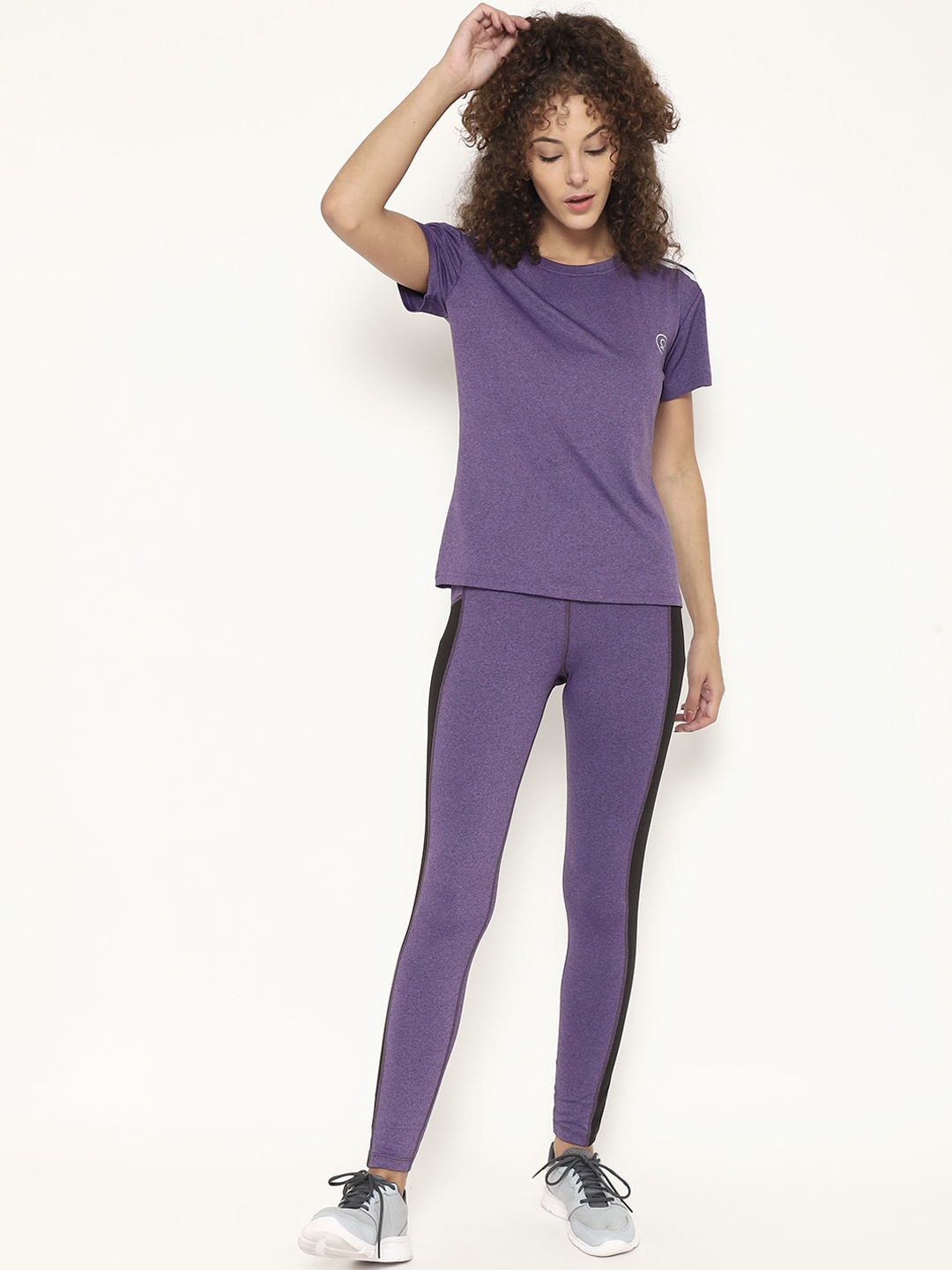 

Chkokko Women Purple & Black Tracksuit