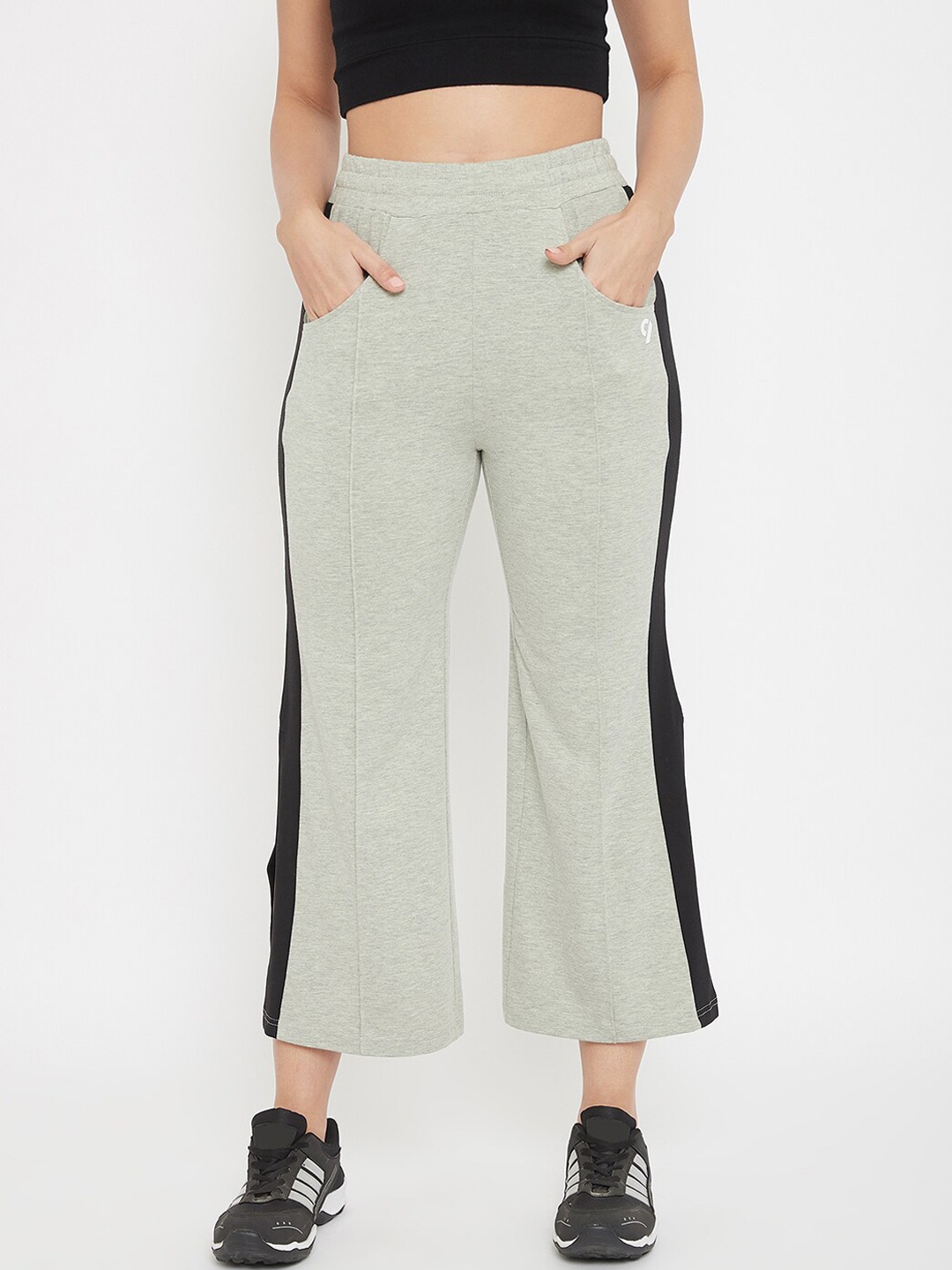 

C9 Airwear Women Green & Black Solid Regular-Fit Trackpant