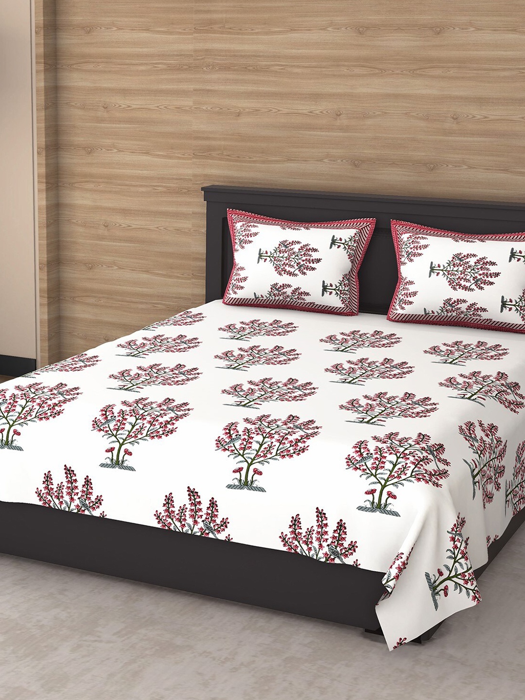 

Varde White & Magenta Ethnic Motifs 144 TC King Bedsheet with 2 Pillow Covers