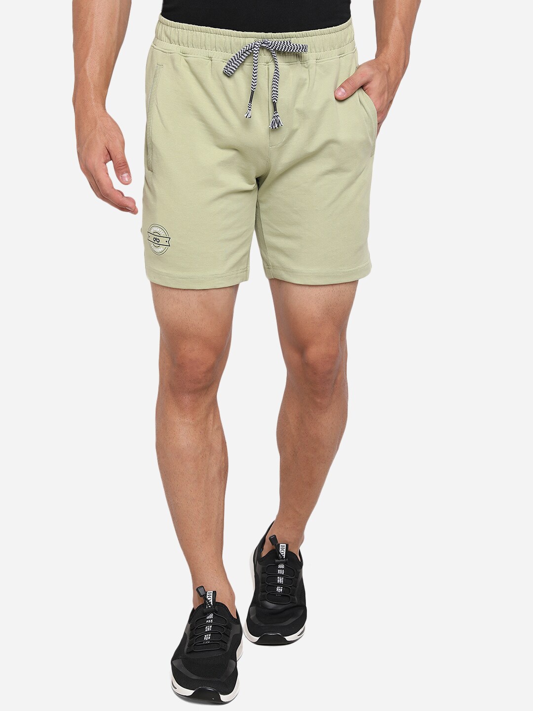 

JADE BLUE Men Green Pure Cotton Regular Shorts