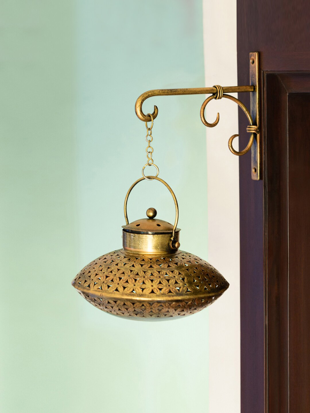 

ExclusiveLane Gold-Toned Hand-Etched Hanging Tea Light Candle Holder
