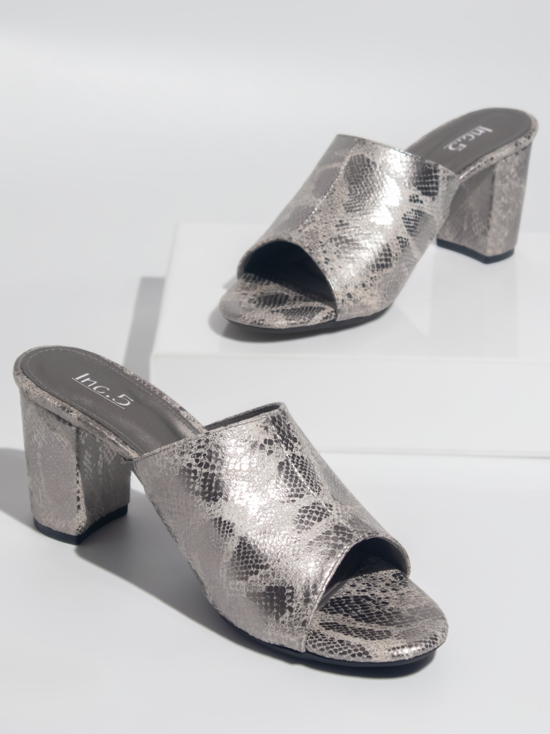

Inc 5 Grey Printed Block Mules