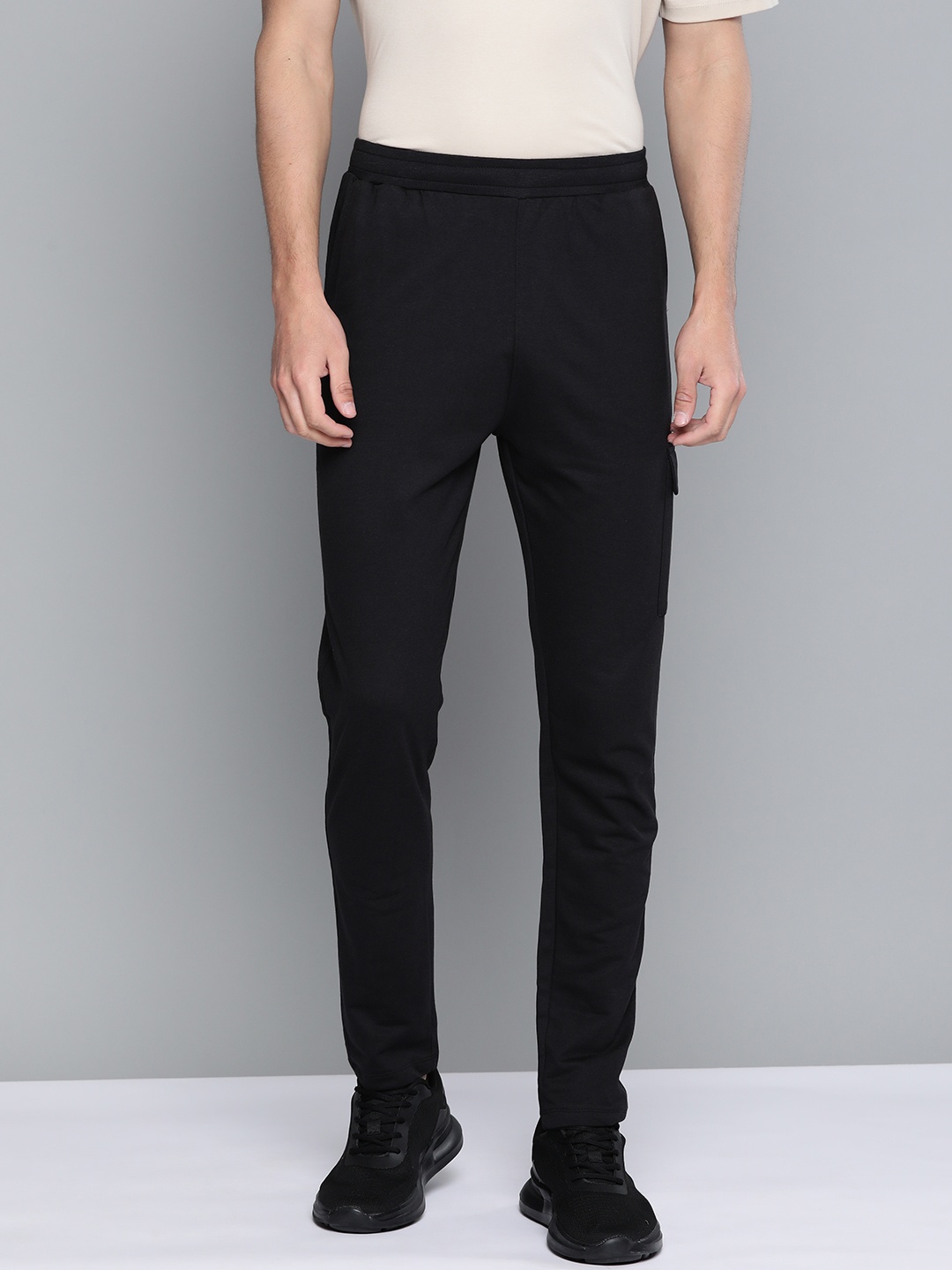 

HRX By Hrithik Roshan Lifestyle Men Jet Black Bio-Wash Solid Track Pants