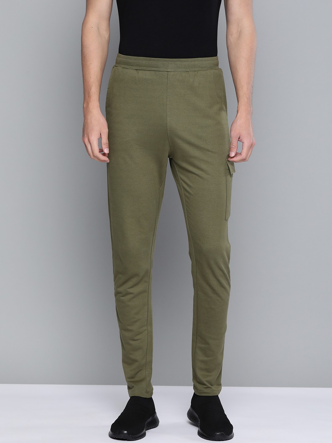 

HRX By Hrithik Roshan Lifestyle Men Winter Moss Bio-Wash Solid Track Pants, Olive