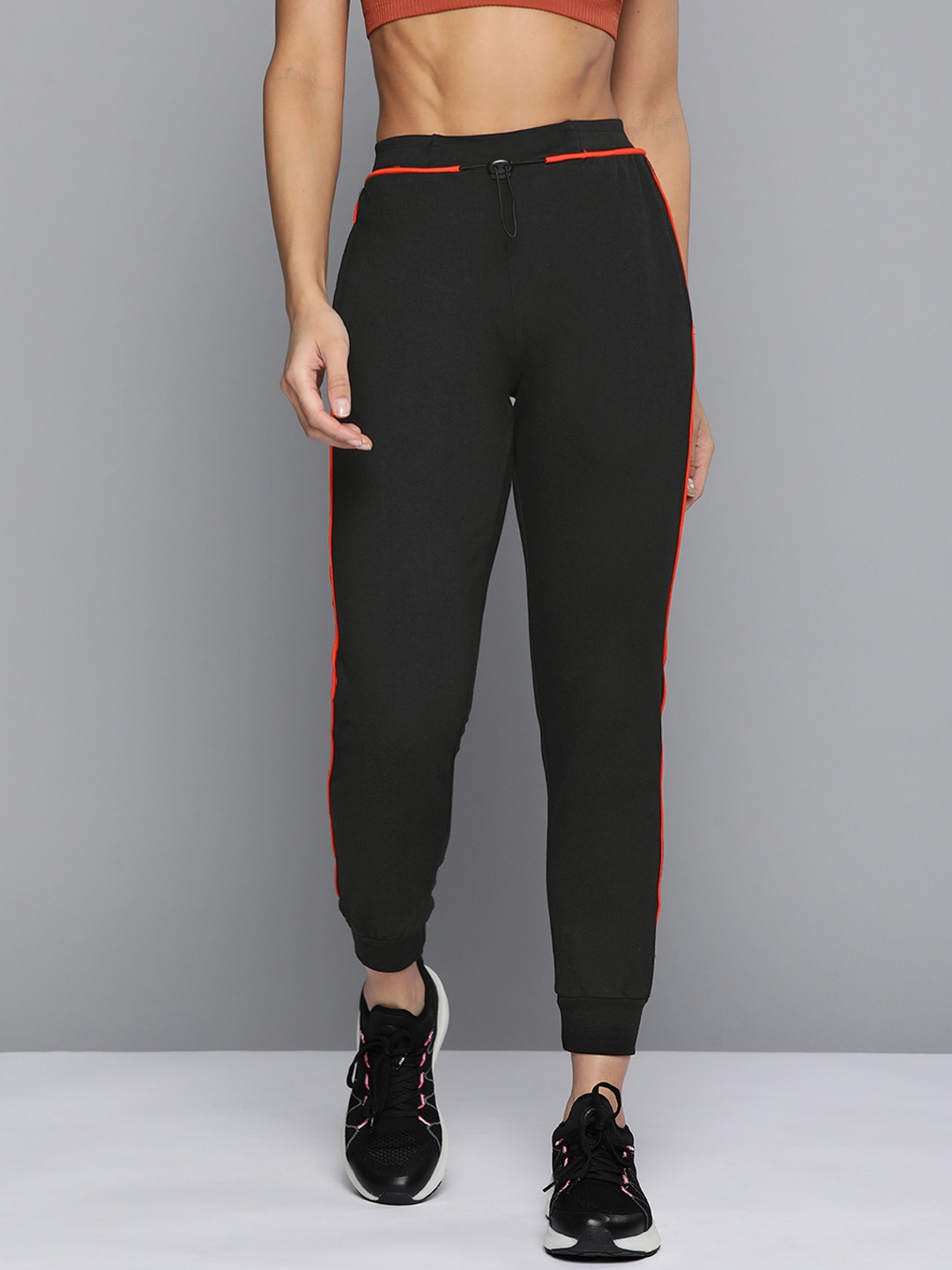 

HRX By Hrithik Roshan Lifestyle Women Jet Black Bio-Wash Brand Carrier Joggers