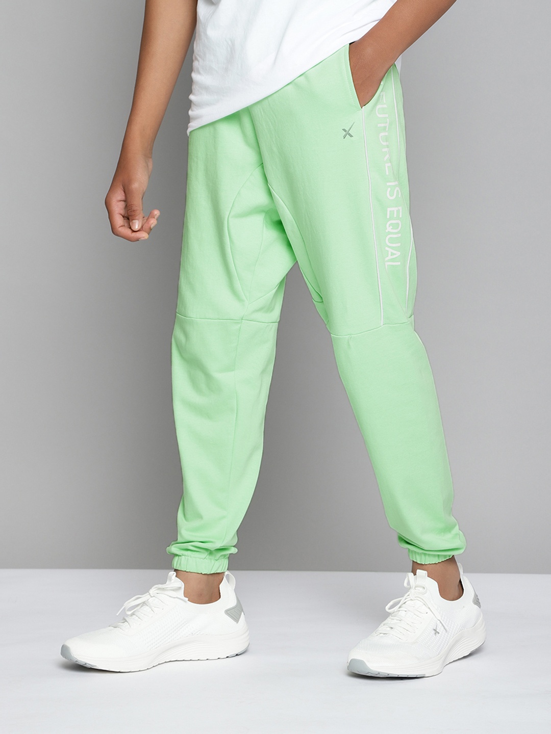 

HRX By Hrithik Roshan U-17 Lifestyle Boys Green Ash Rapid-Dry Colourblock Track Pants