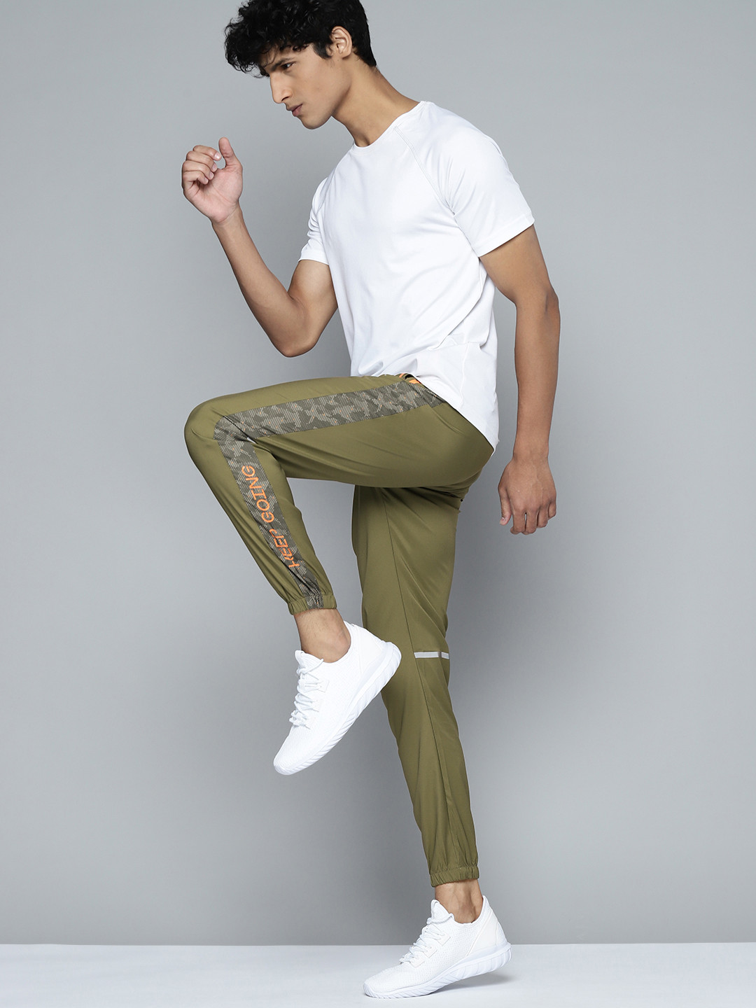 

HRX By Hrithik Roshan Running Men Burnt Olive Camouflage Slim Fit Joggers