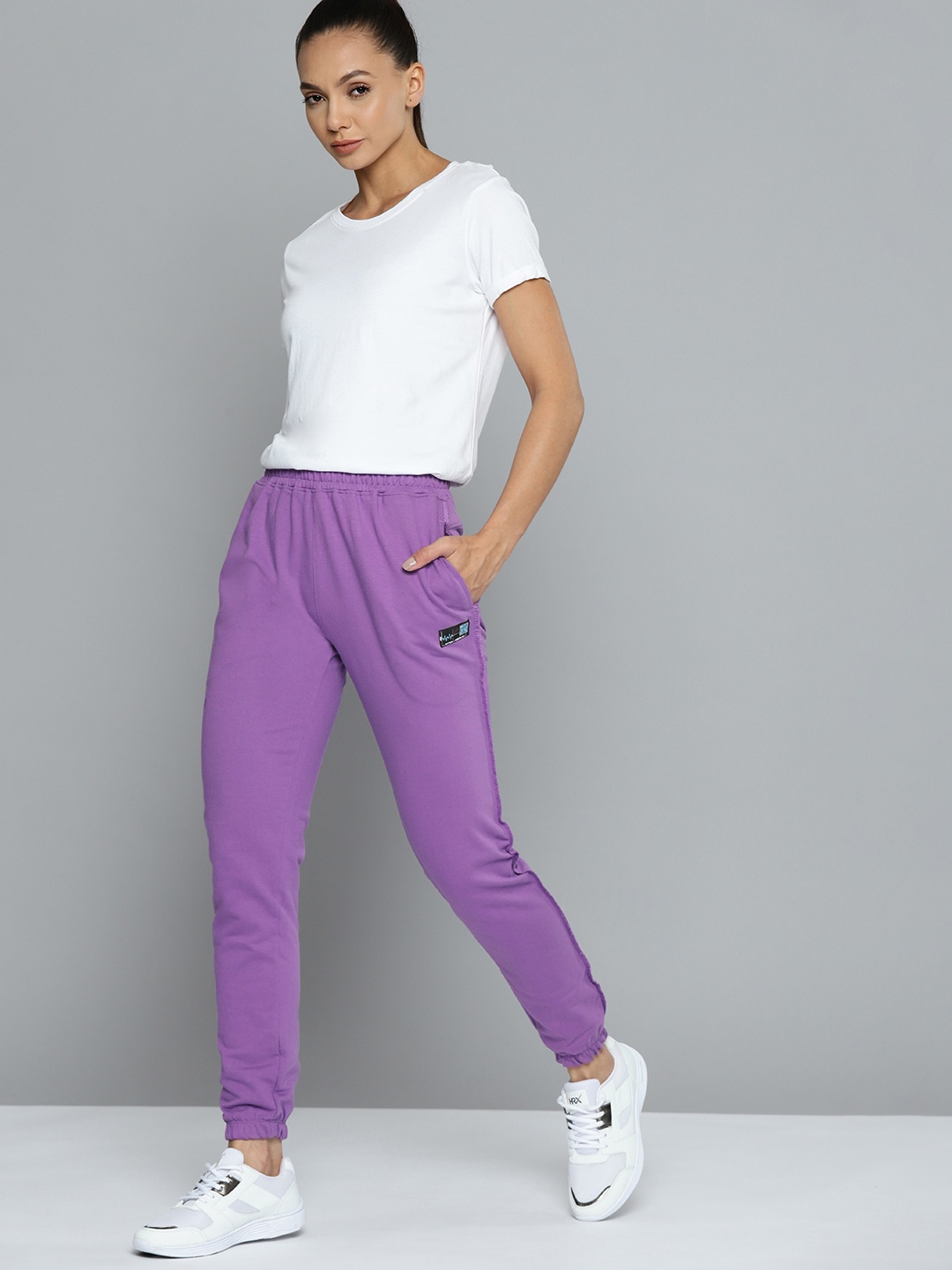 

HRX By Hrithik Roshan Lifestyle Women Magic Mauve Bio-Wash Typography Joggers, Lavender