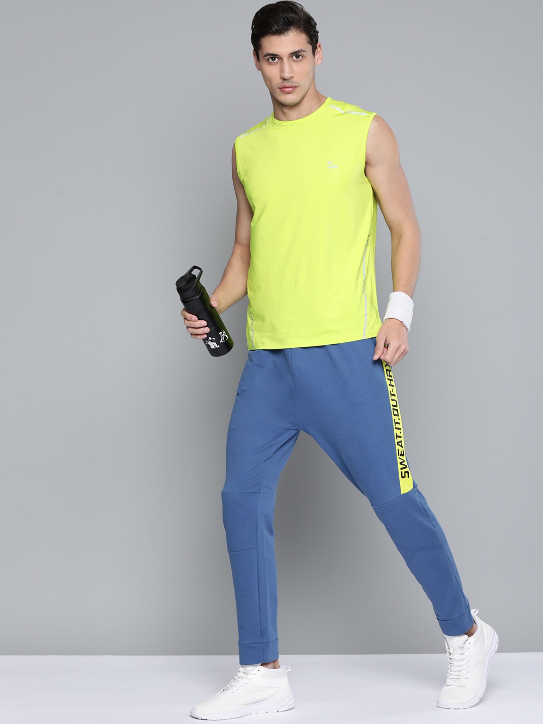 

HRX By Hrithik Roshan Training Men Mazarine Blue Rapid-Dry Typography Track Pants