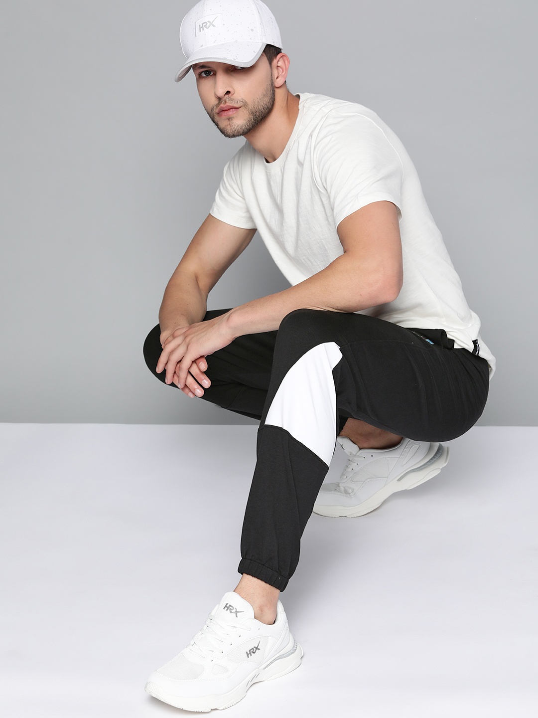 

HRX by Hrithik Roshan Men Black & White Colourblocked Lifestyle Joggers