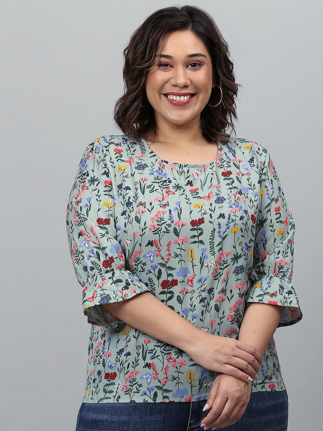 

Instafab Plus Women Green & Red Floral Regular Top