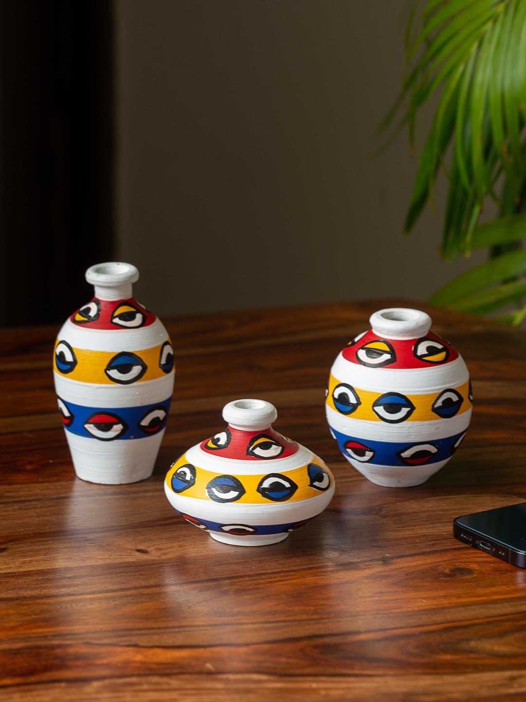 

ExclusiveLane Set of 3 White Hand-Painted Terracotta Miniature Pots Showpieces