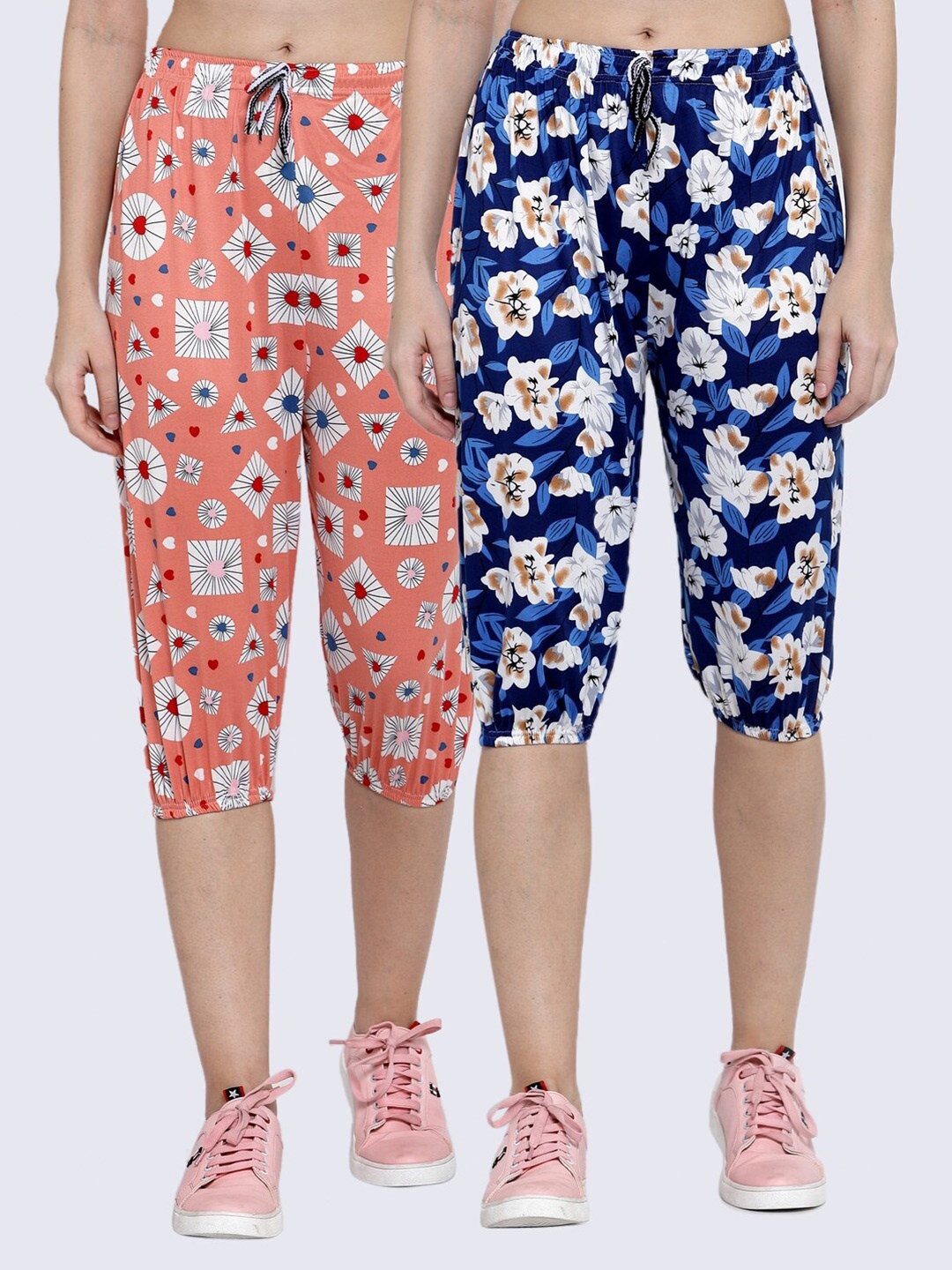 

KLOTTHE Women Pack of 2 Blue & Peach-Coloured Floral Printed Capris