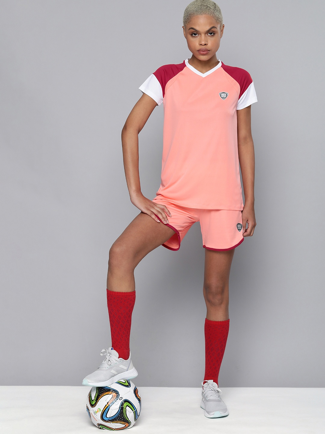 

HRX By Hrithik Roshan Football Women Peach-Coloured Rapid-Dry Brand Carrier Shorts