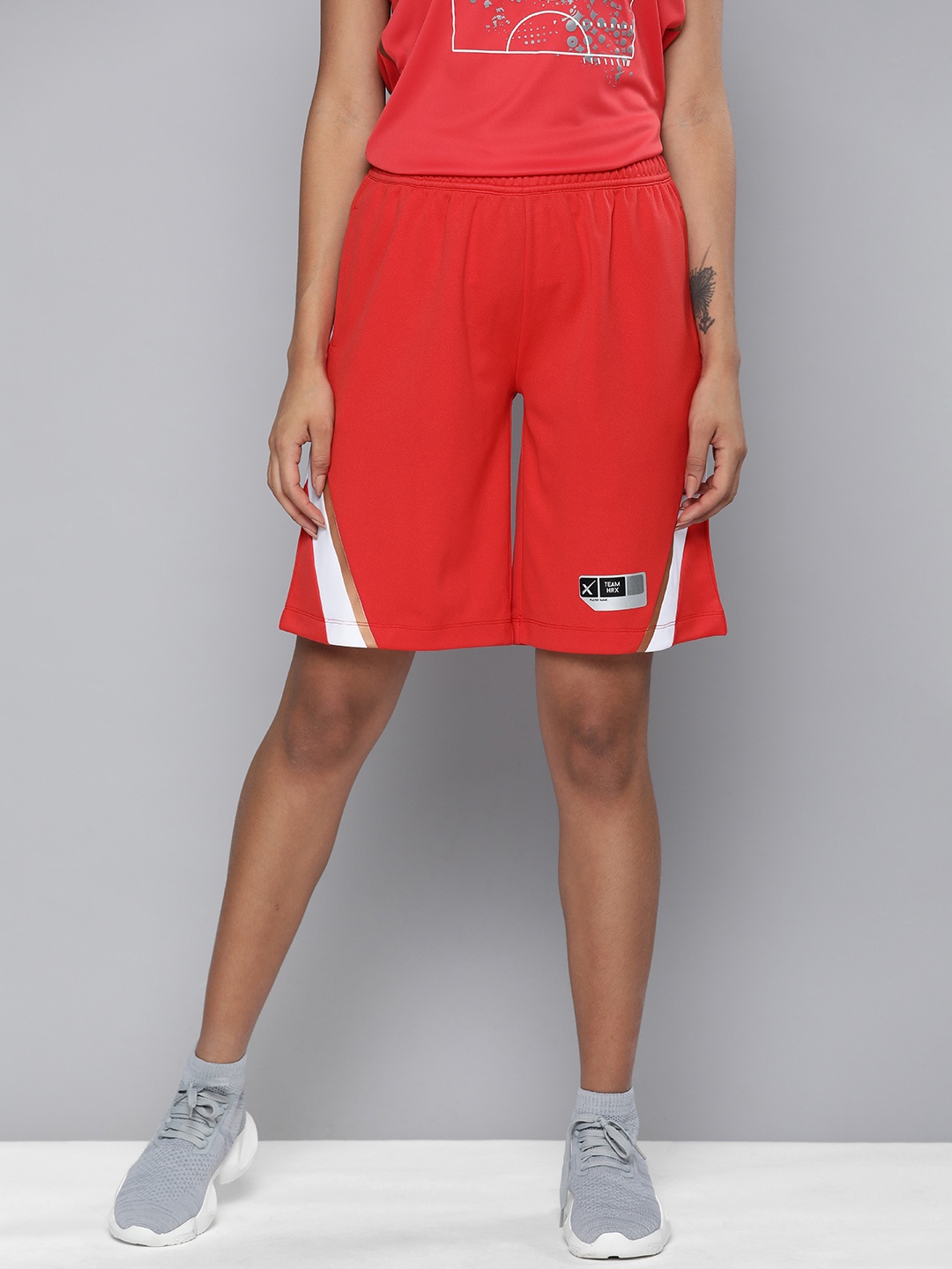 

HRX By Hrithik Roshan Basketball Women High risk Red Rapid-Dry Colourblock Shorts