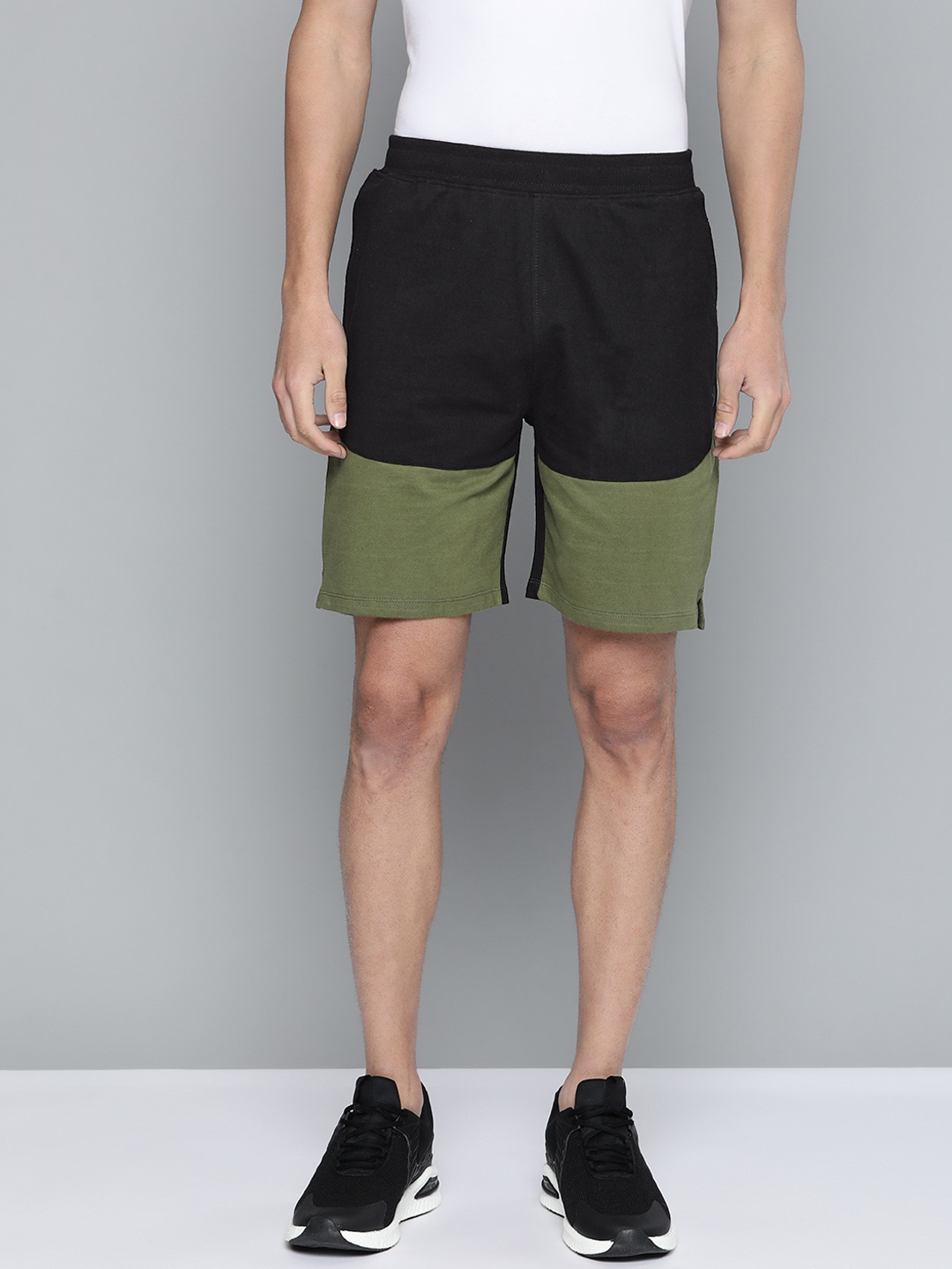 

HRX By Hrithik Roshan Lifestyle Men Jet Black & Winter Moss Bio-Wash Colourblocked Shorts