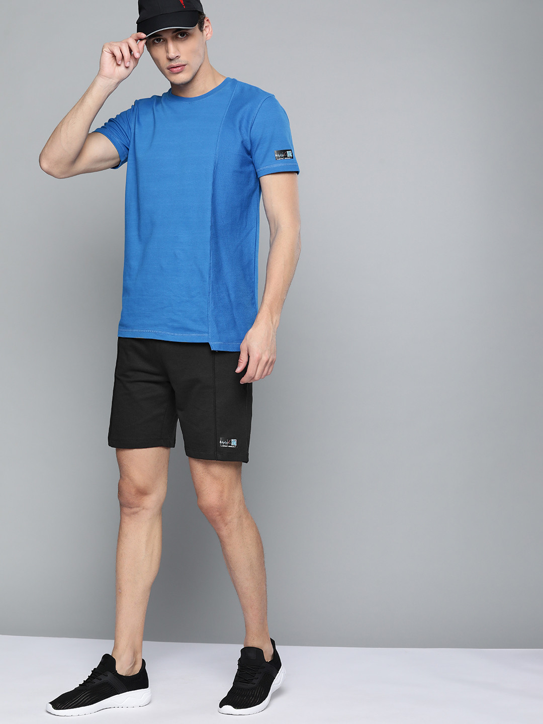 

HRX By Hrithik Roshan Lifestyle Men Jet Black Bio-Wash Solid Shorts