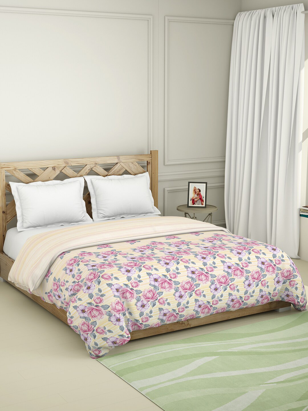 

SPACES Pink & White Floral AC Room 150 GSM Double Bed Quilt