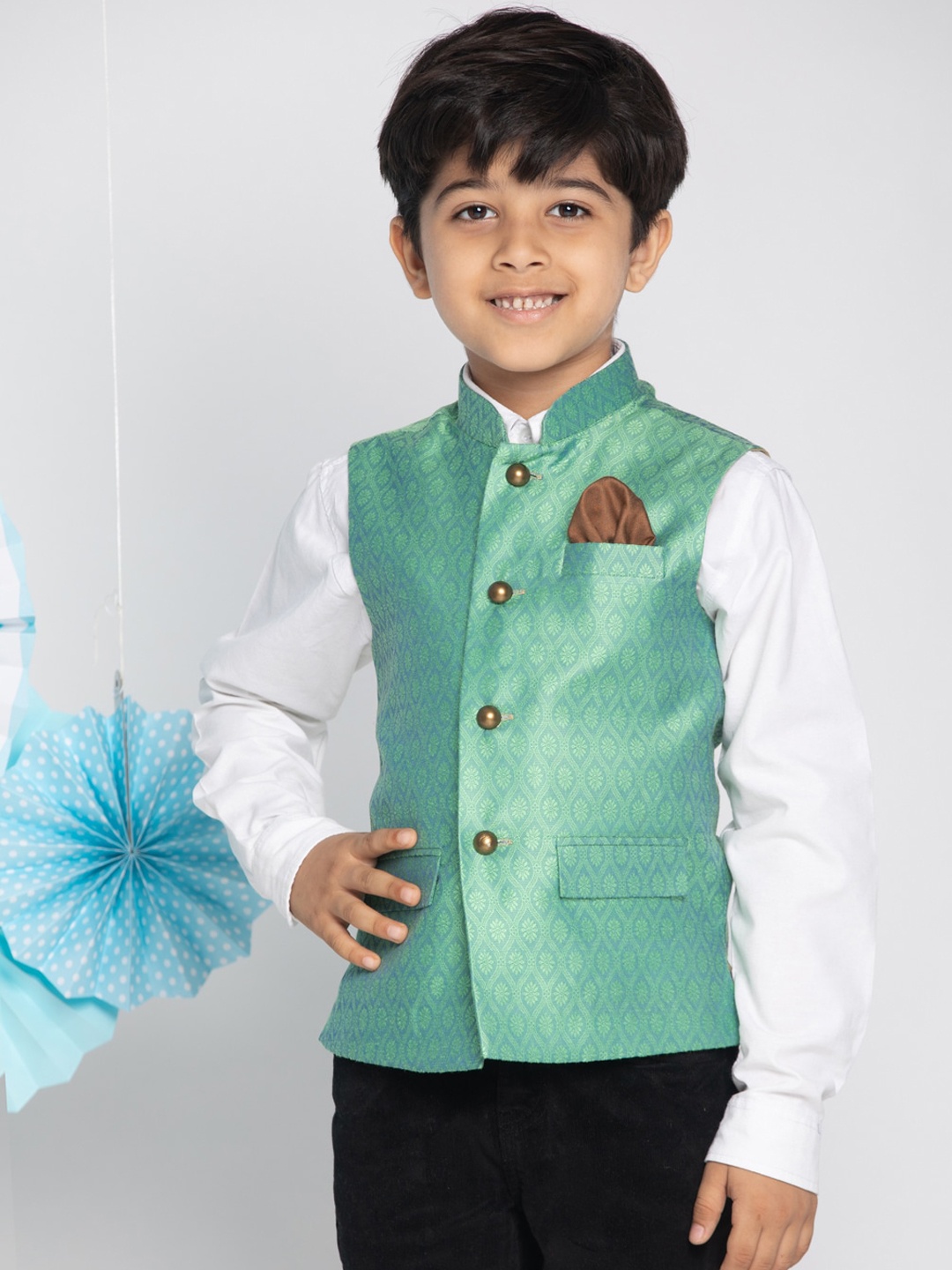 

VASTRAMAY Boys Green Woven Design Nehru Jacket