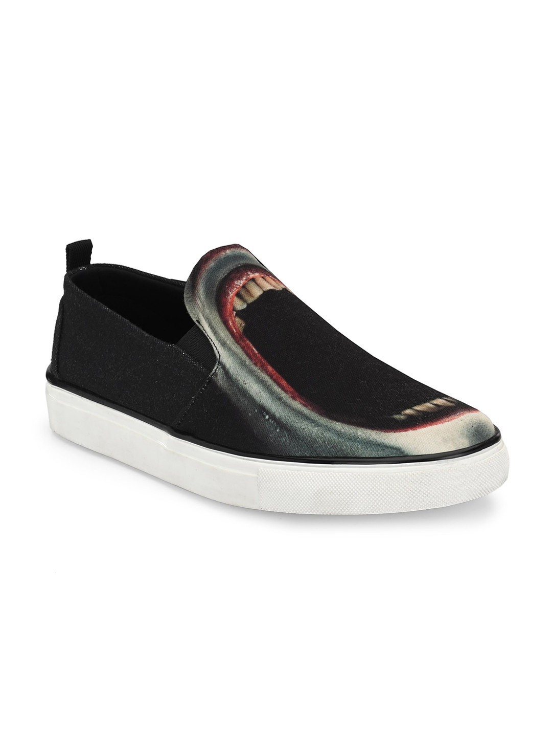

EXTRIMOS Men Black Printed Lightweight Slip-On Sneakers